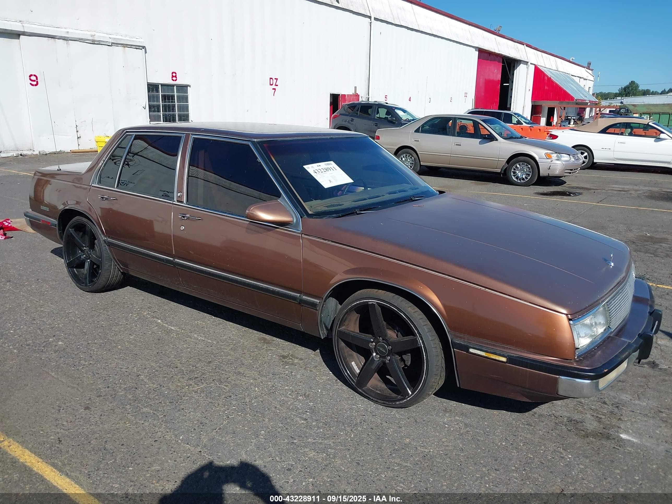 1990 Buick LeSabre Custom, VIN 1G4HP54C9LH498071 — Side