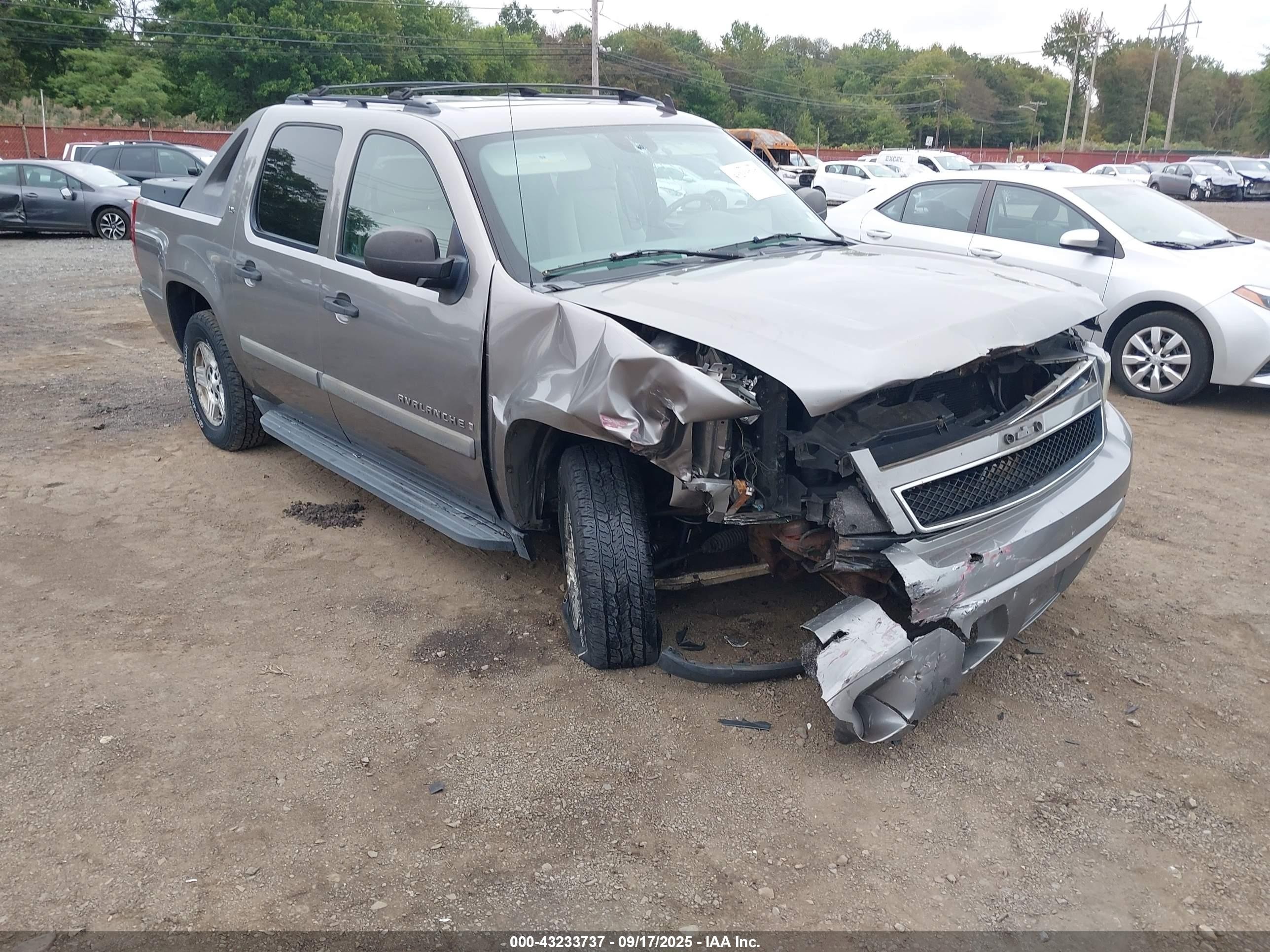 2007 Chevrolet Avalanche LTZ, VIN 3GNFK12307G269453 — All over