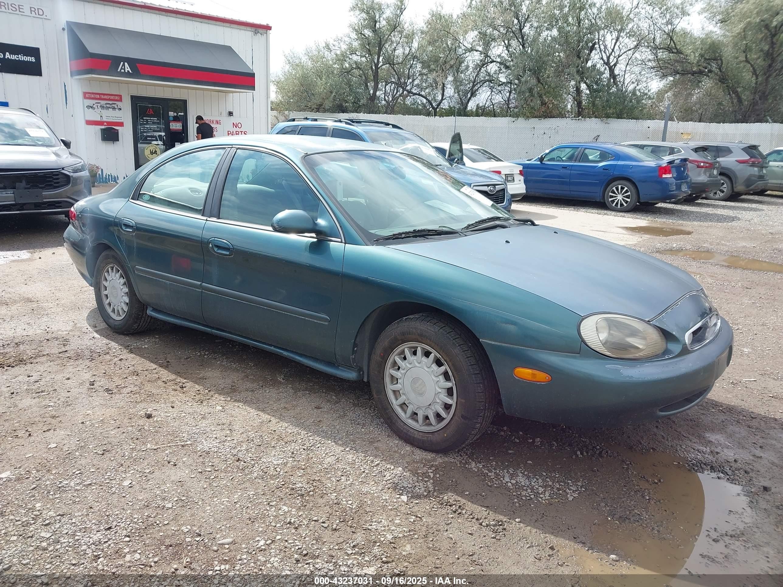 1997 Mercury Sable GS, VIN 1MELM50UXVA642307 — Rear end