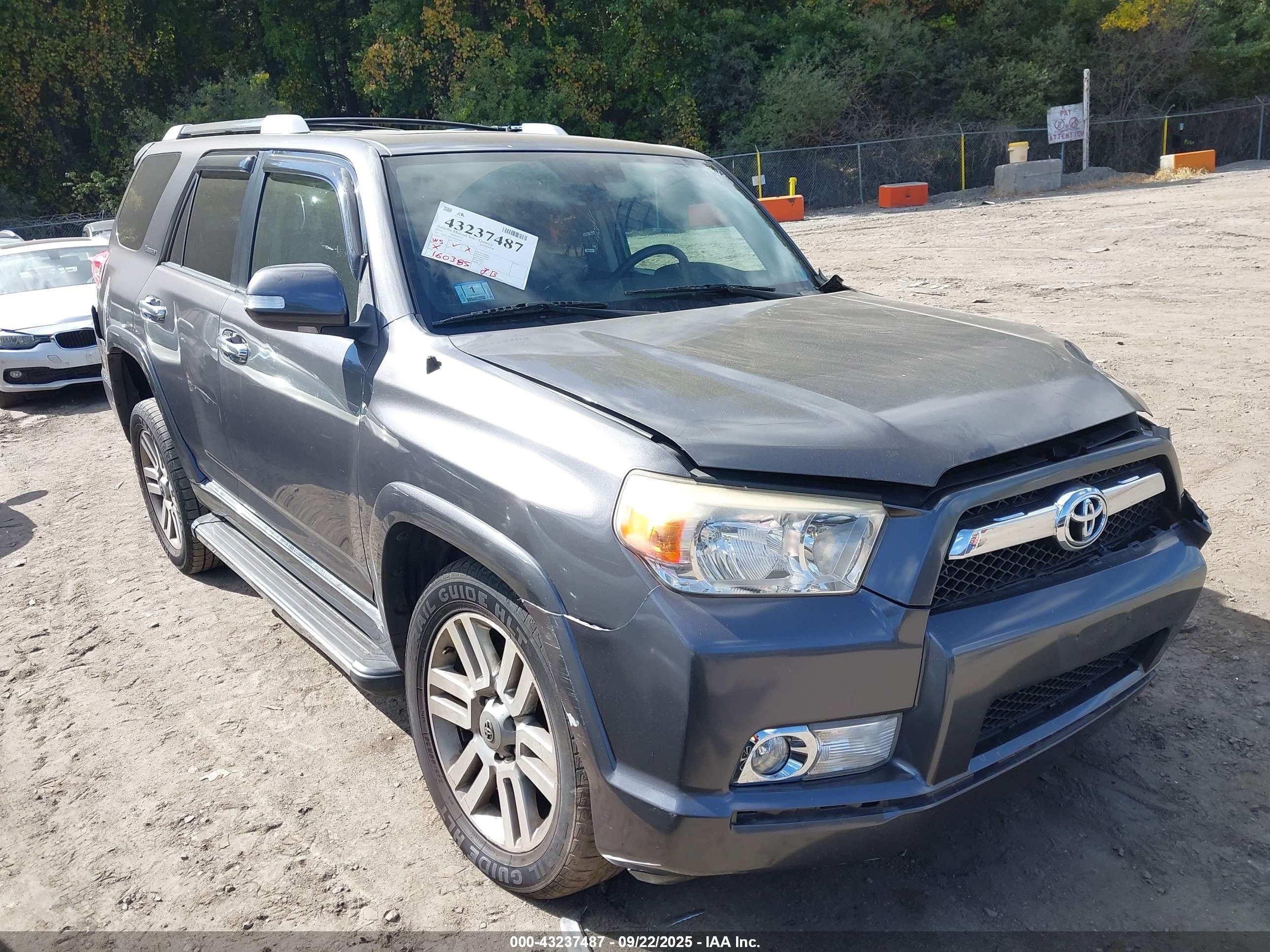 2010 Toyota 4Runner SR5, VIN JTEBU5JR0A5024760 — Front end