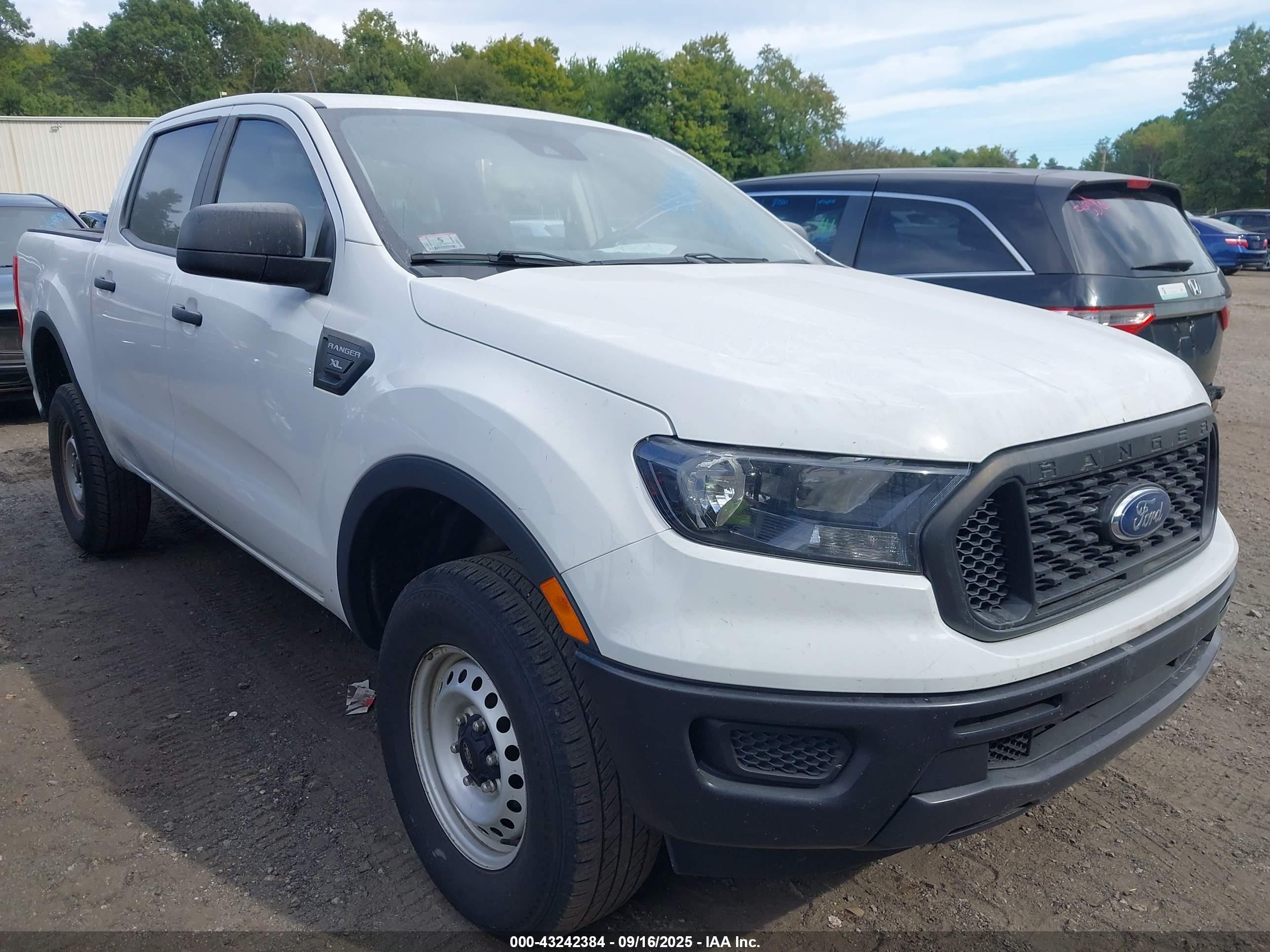 2022 Ford Ranger XL, VIN 1FTER4EH5NLD06750 — Front end