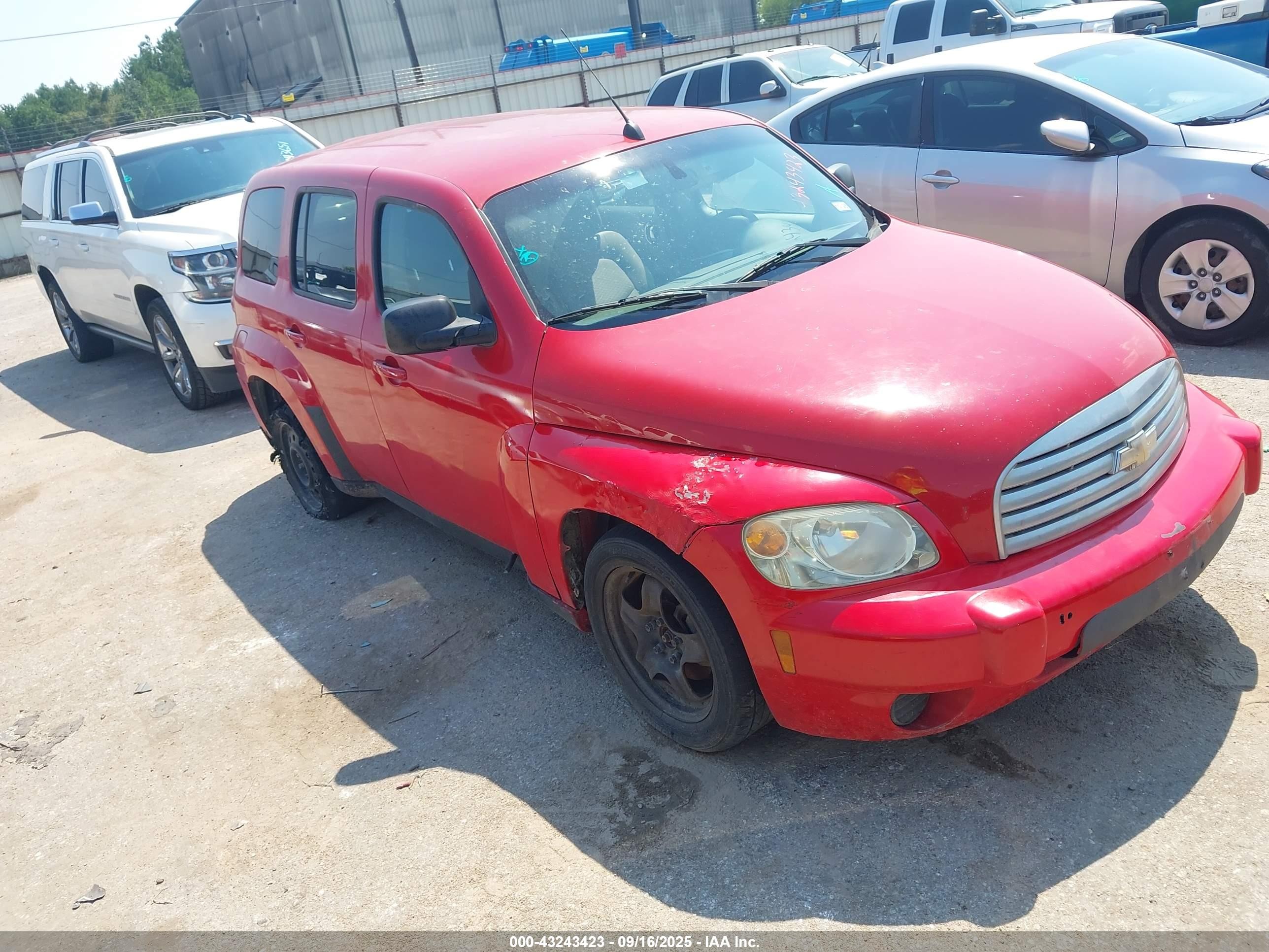 2011 Chevrolet HHR LS, VIN 3GNBAAFW0BS561129 — Normal wear