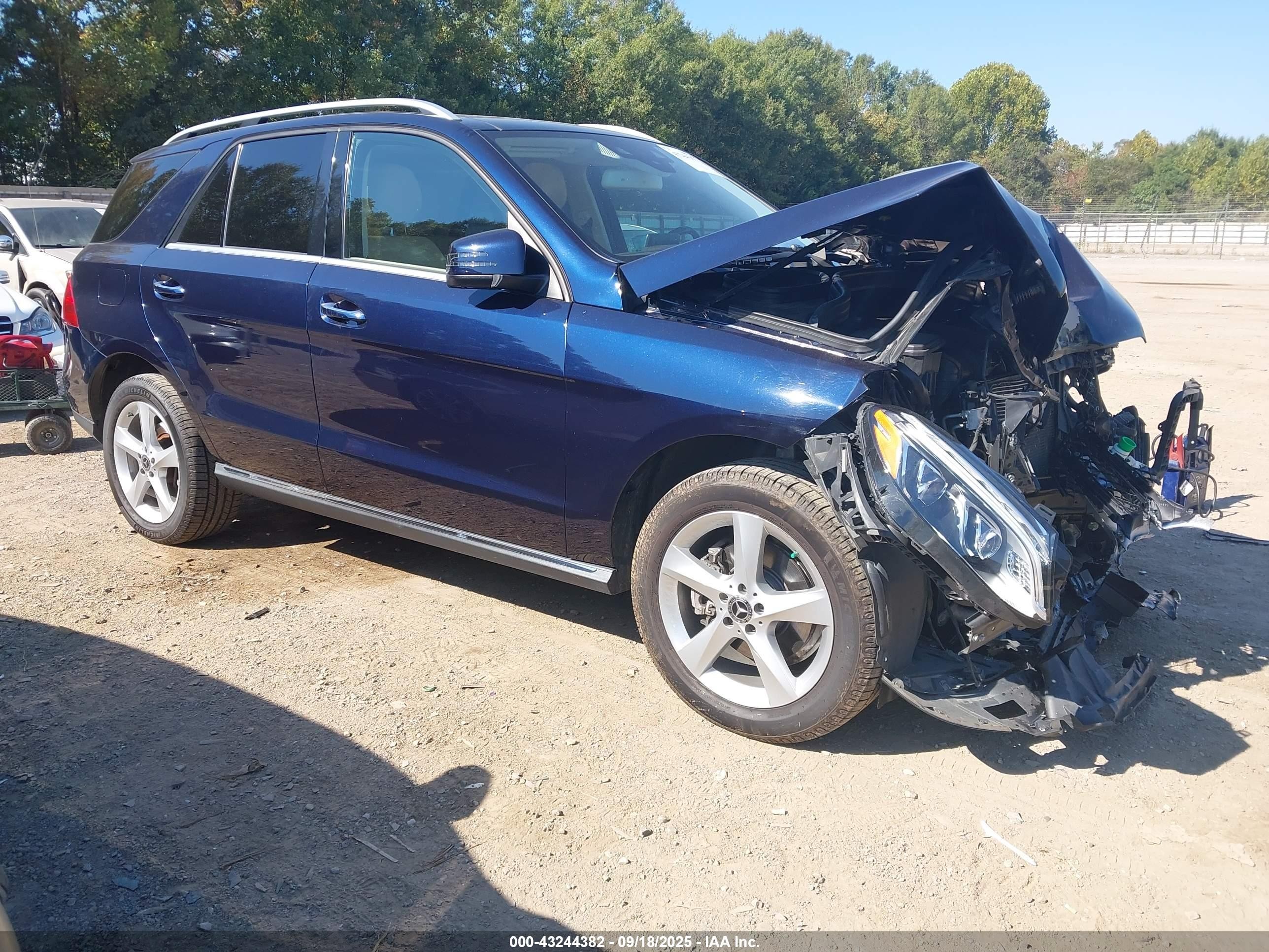 2018 Mercedes-Benz GLE 350, VIN 4JGDA5HB7JB042152 — Front end
