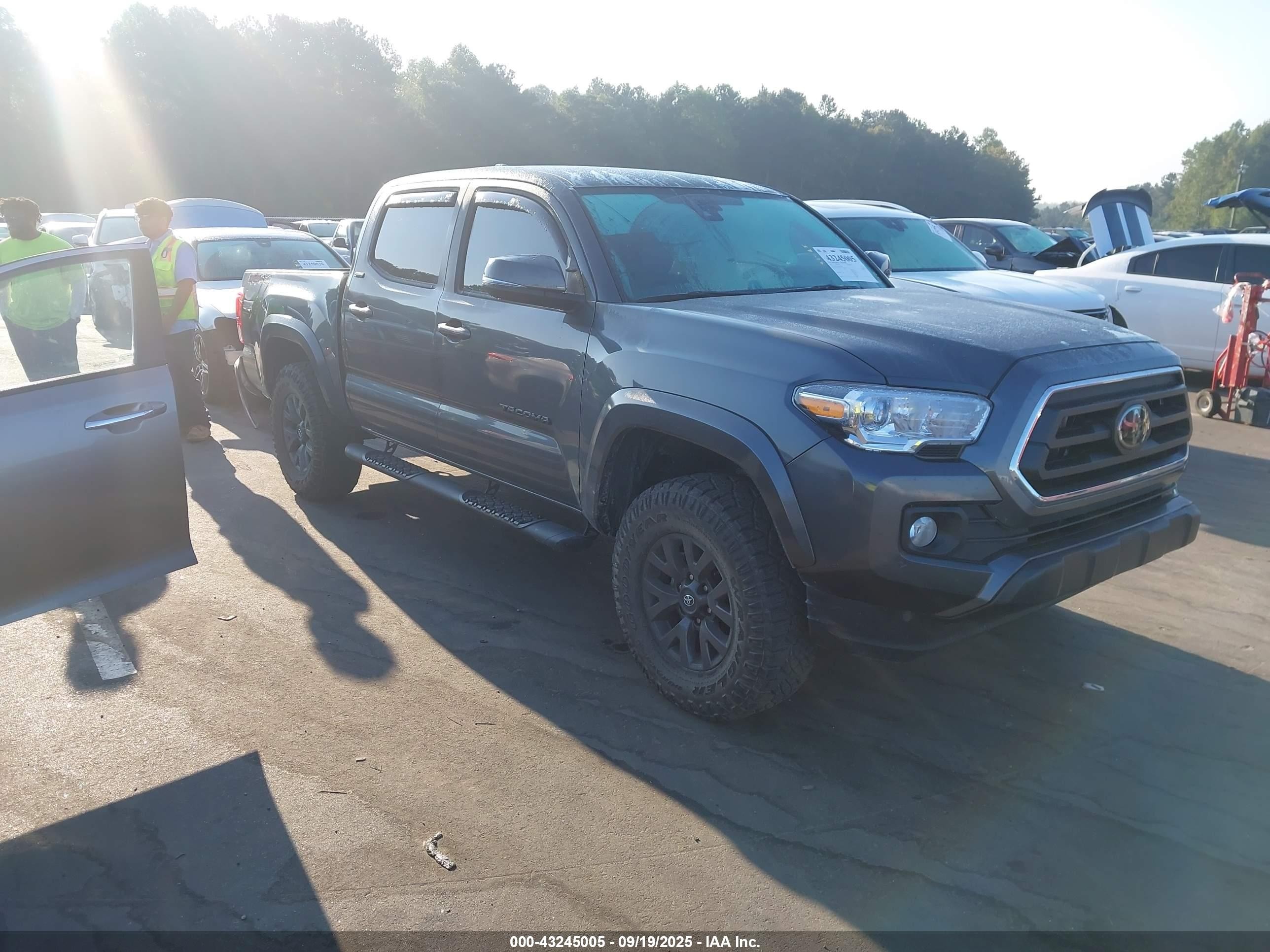 2023 Toyota Tacoma SR, VIN 3TMCZ5AN8PM579045 — Rear end