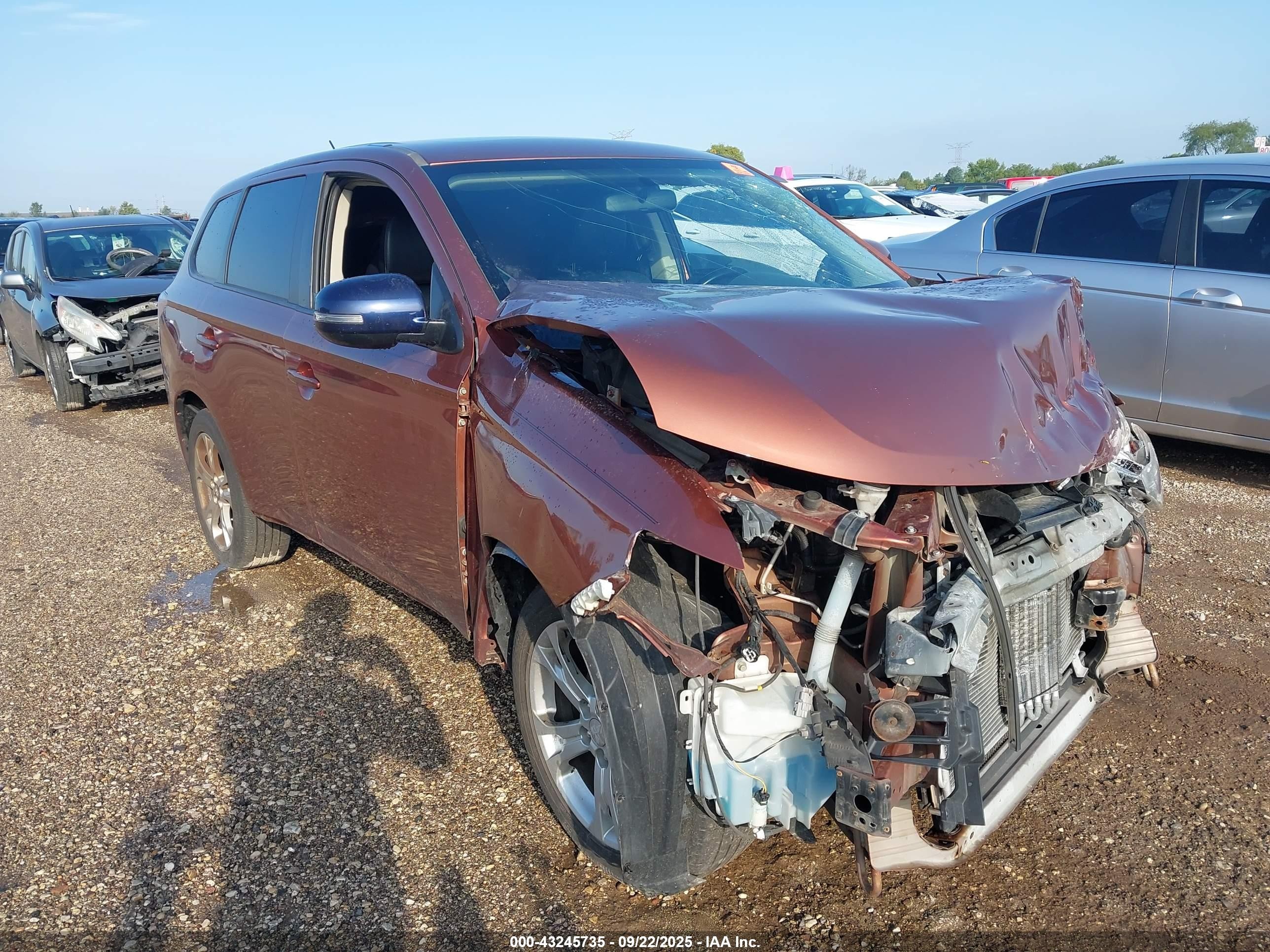 2014 Mitsubishi Outlander SE, VIN JA4AZ3A31EZ014880 — Biohazard / chemical