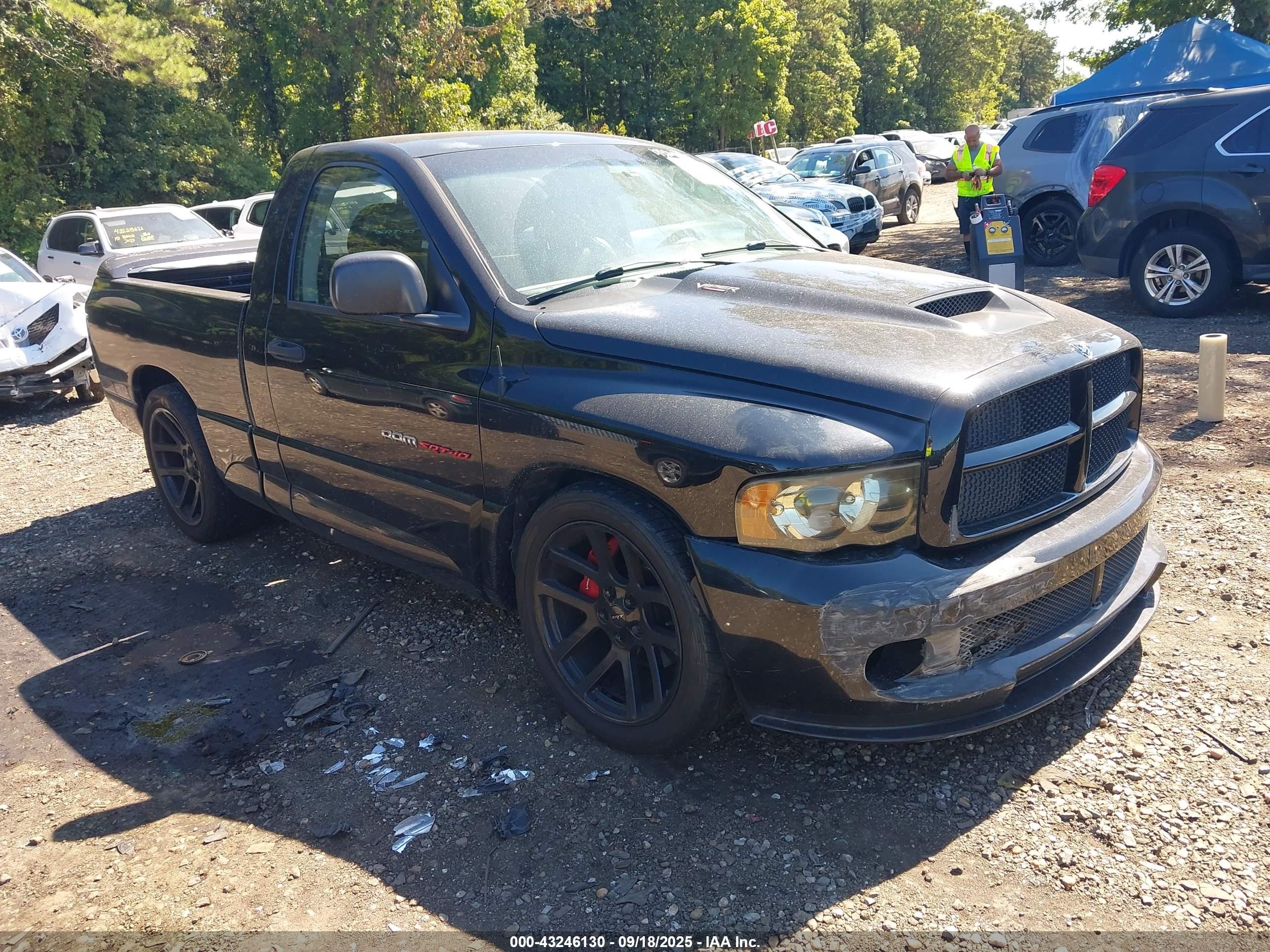 2005 Dodge Ram, VIN 3D7HA16H85G747678 — Перед