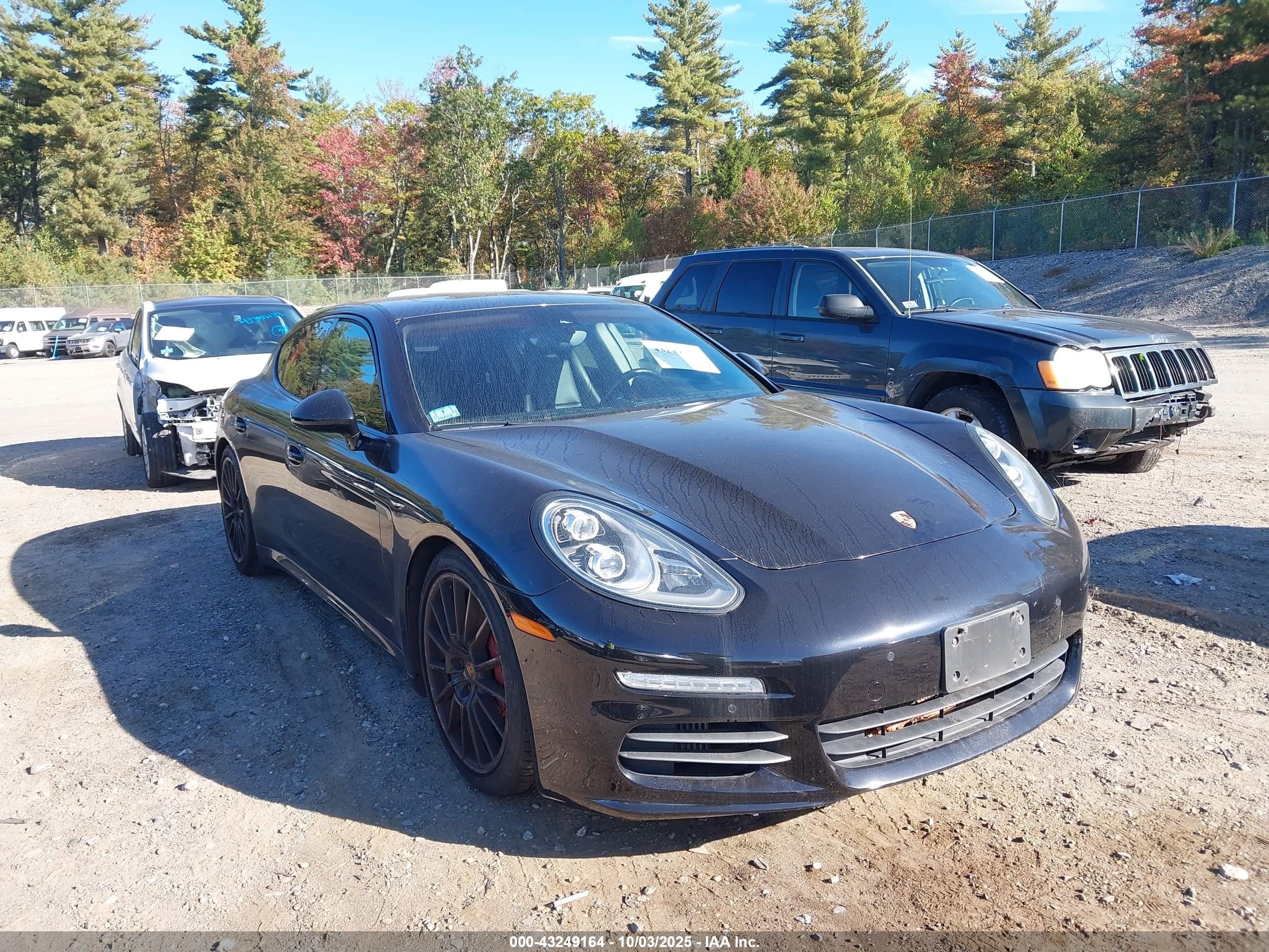 2016 Porsche Panamera 4S, VIN WP0AB2A7XGL050631 — Fresh water flood