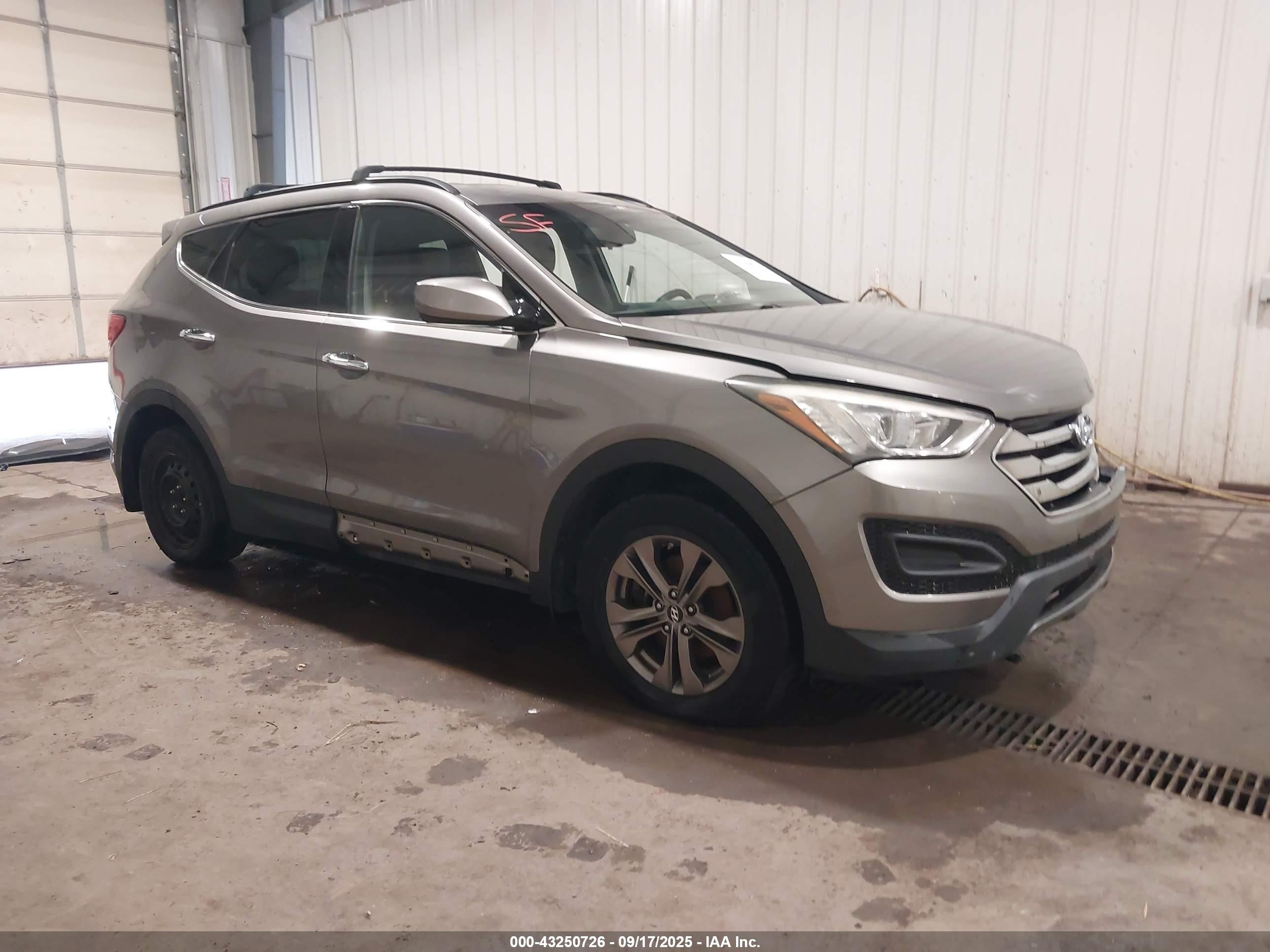 2013 Hyundai Santa Fe Sport, VIN 5XYZU3LB4DG021380 — Front end