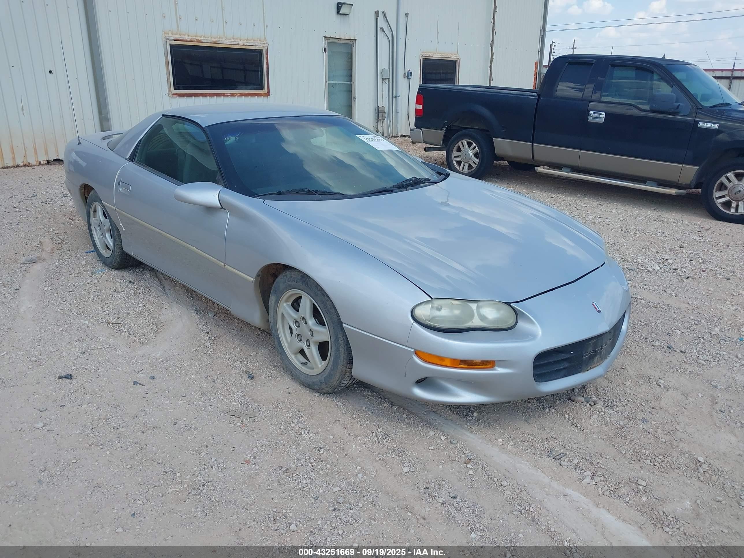 1998 Chevrolet Camaro, VIN 2G1FP22KXW2106066 — Mechanical