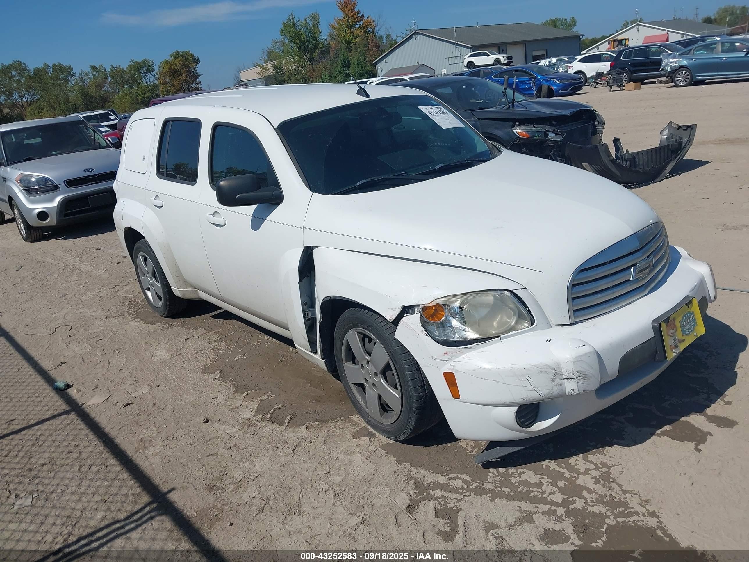 2011 Chevrolet HHR LS, VIN 3GNBAAFW5BS532340 — Rear end