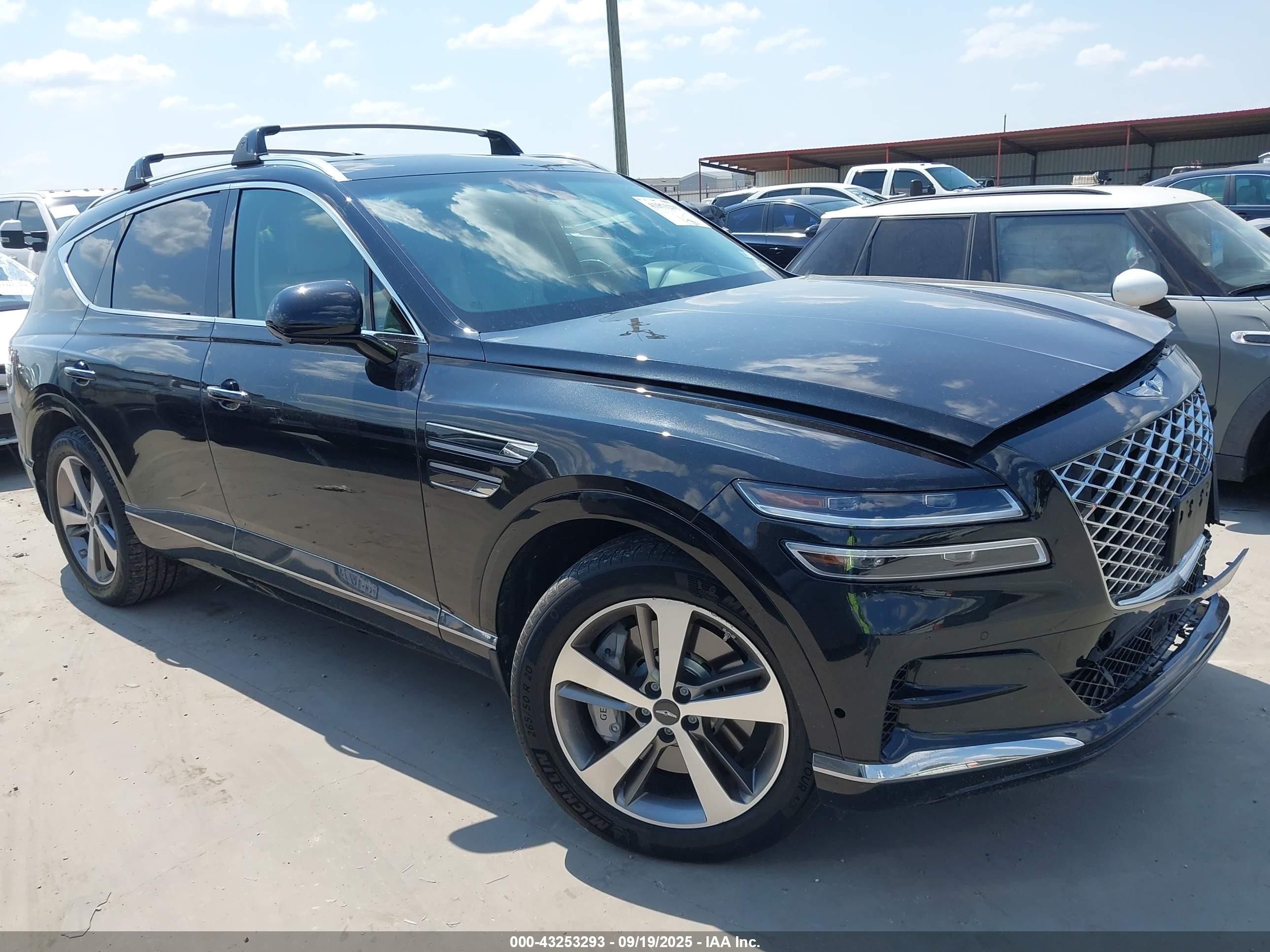 2023 Genesis GV80, VIN KMUHCESC2PU130828 — Front end