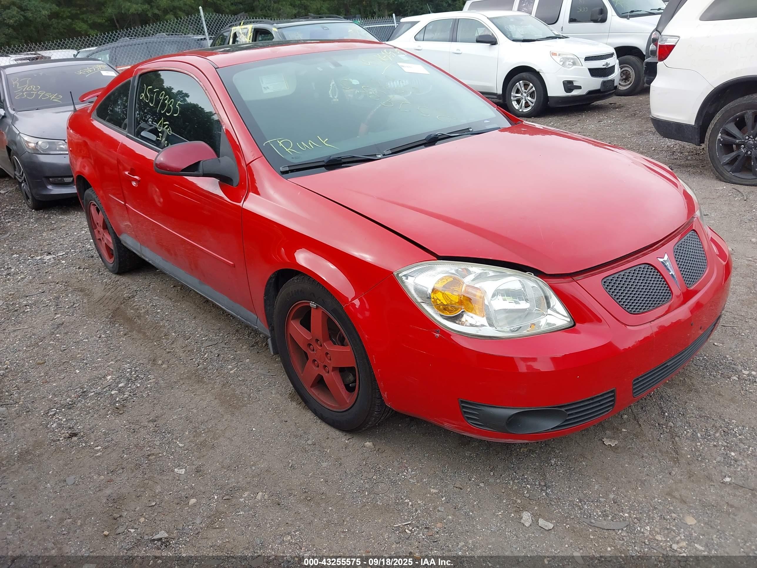 2008 Pontiac G5, VIN 1G2AL18F187224993 — Side