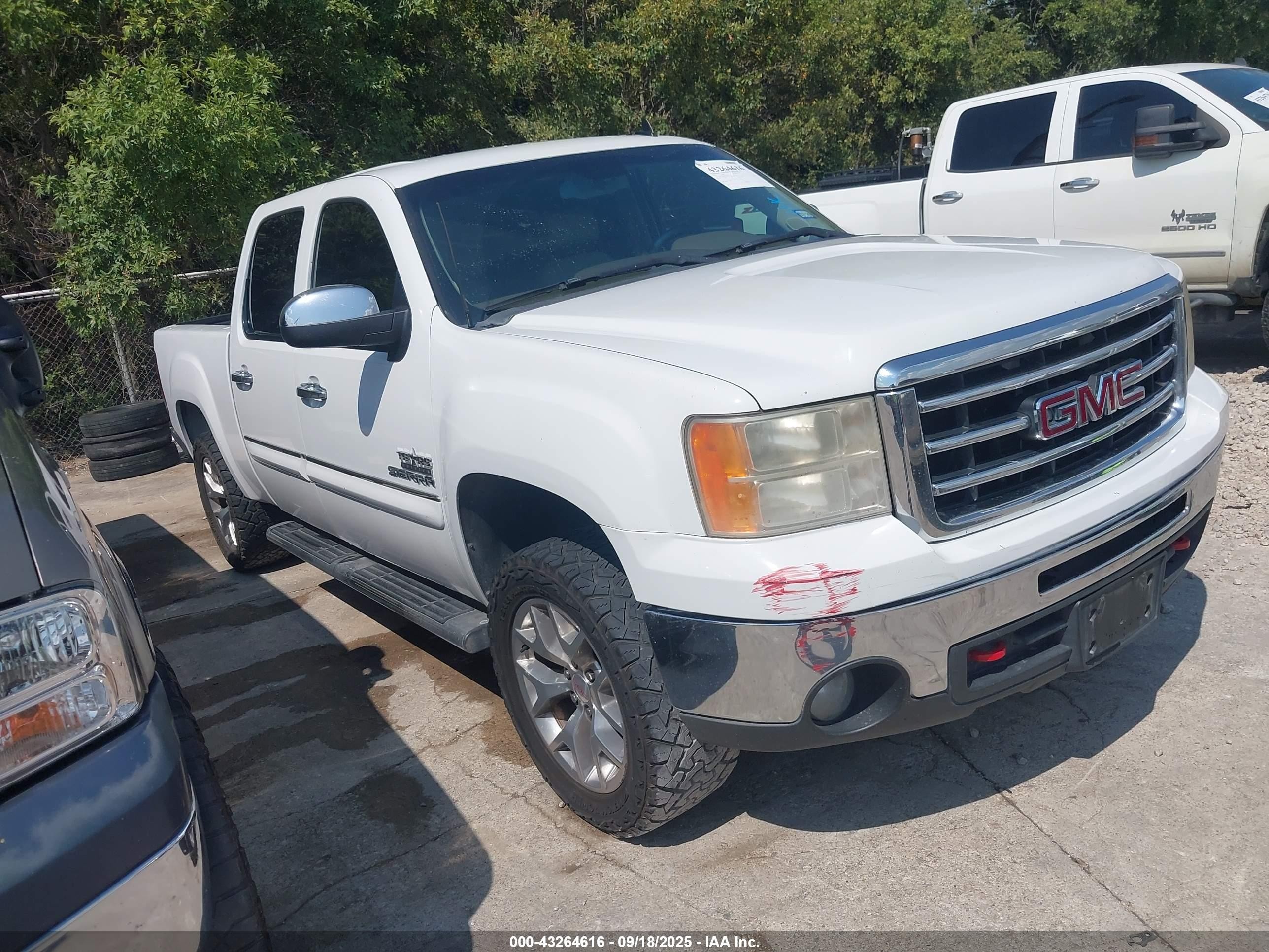 2013 GMC Sierra 1500 SLE, VIN 3GTP1VE09DG215220 — Normal wear