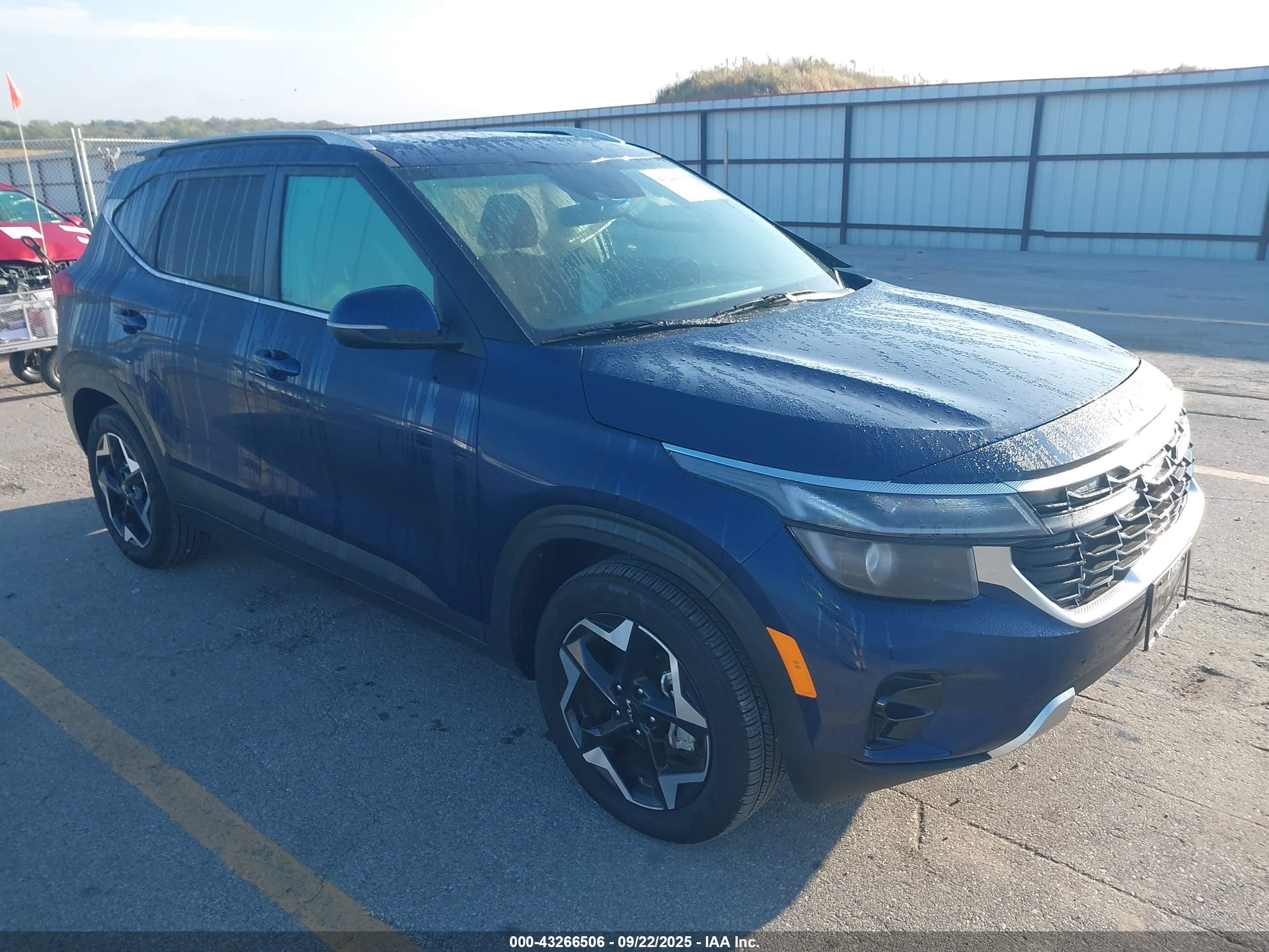 2025 Kia Seltos EX, VIN KNDER2AA2S7716438 — Side