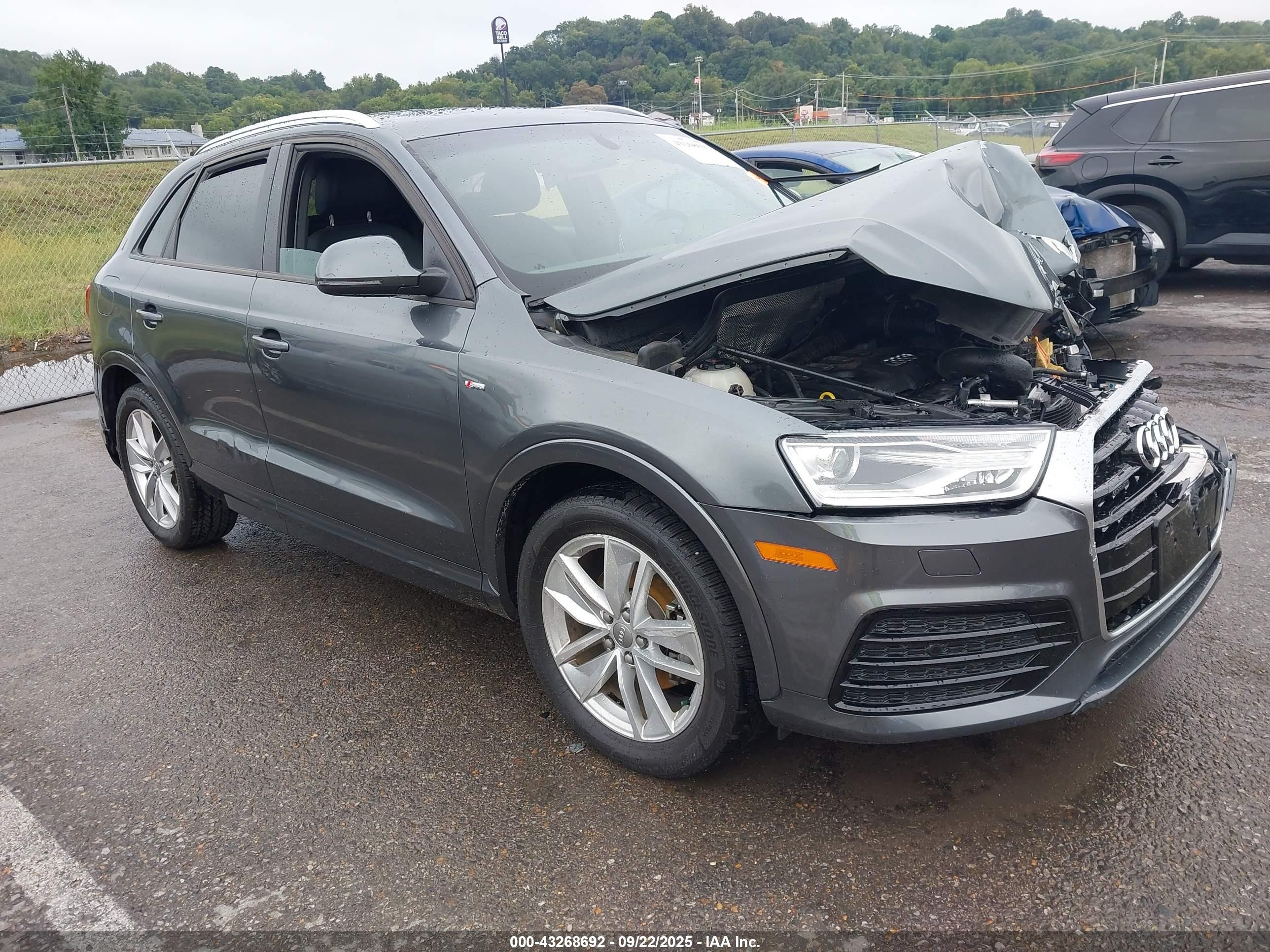 2018 Audi Q3 Premium, VIN WA1ECCFS3JR008950 — Front end