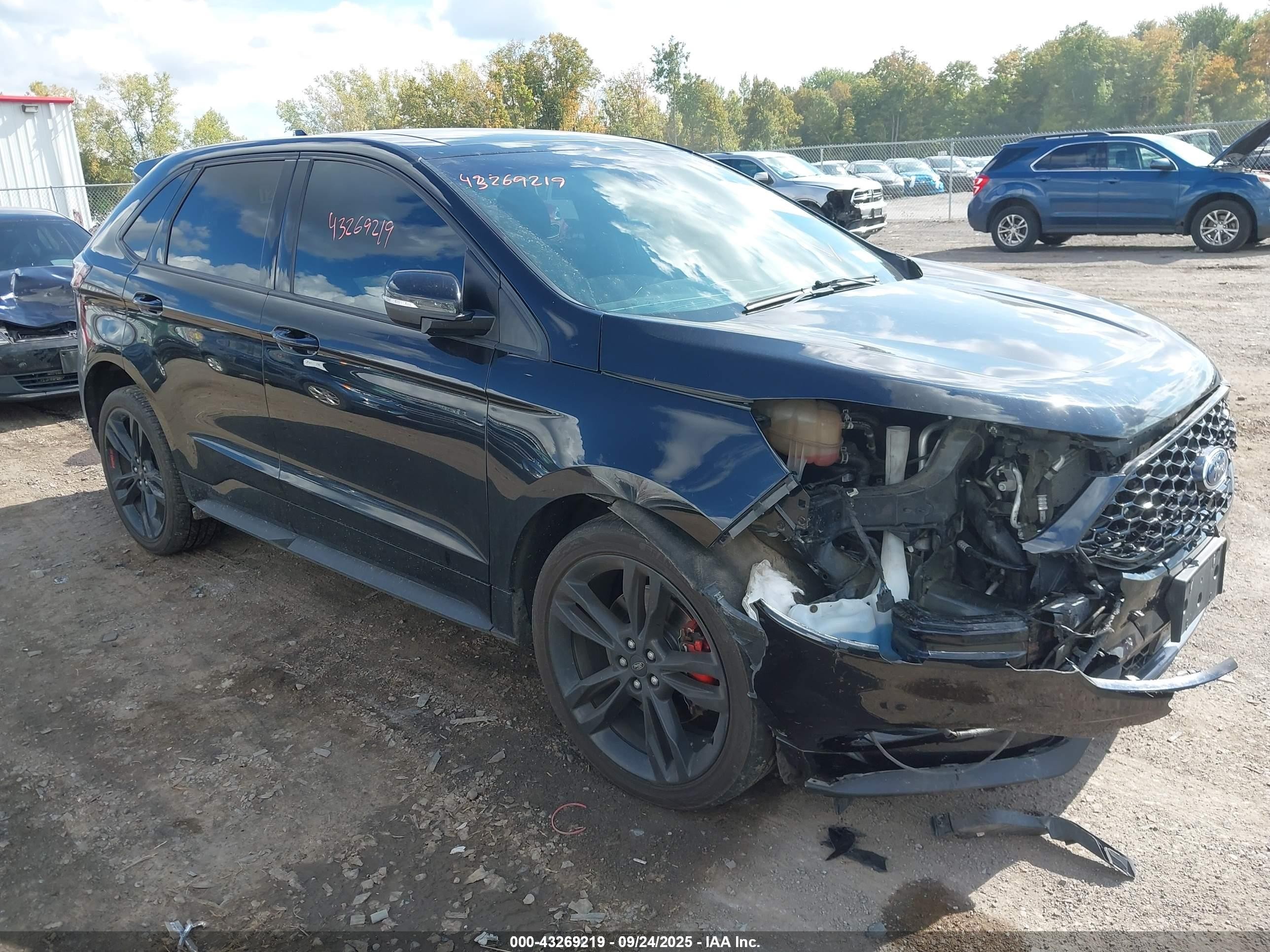 2019 Ford Edge ST, VIN 2FMPK4AP6KBC14631 — Front end