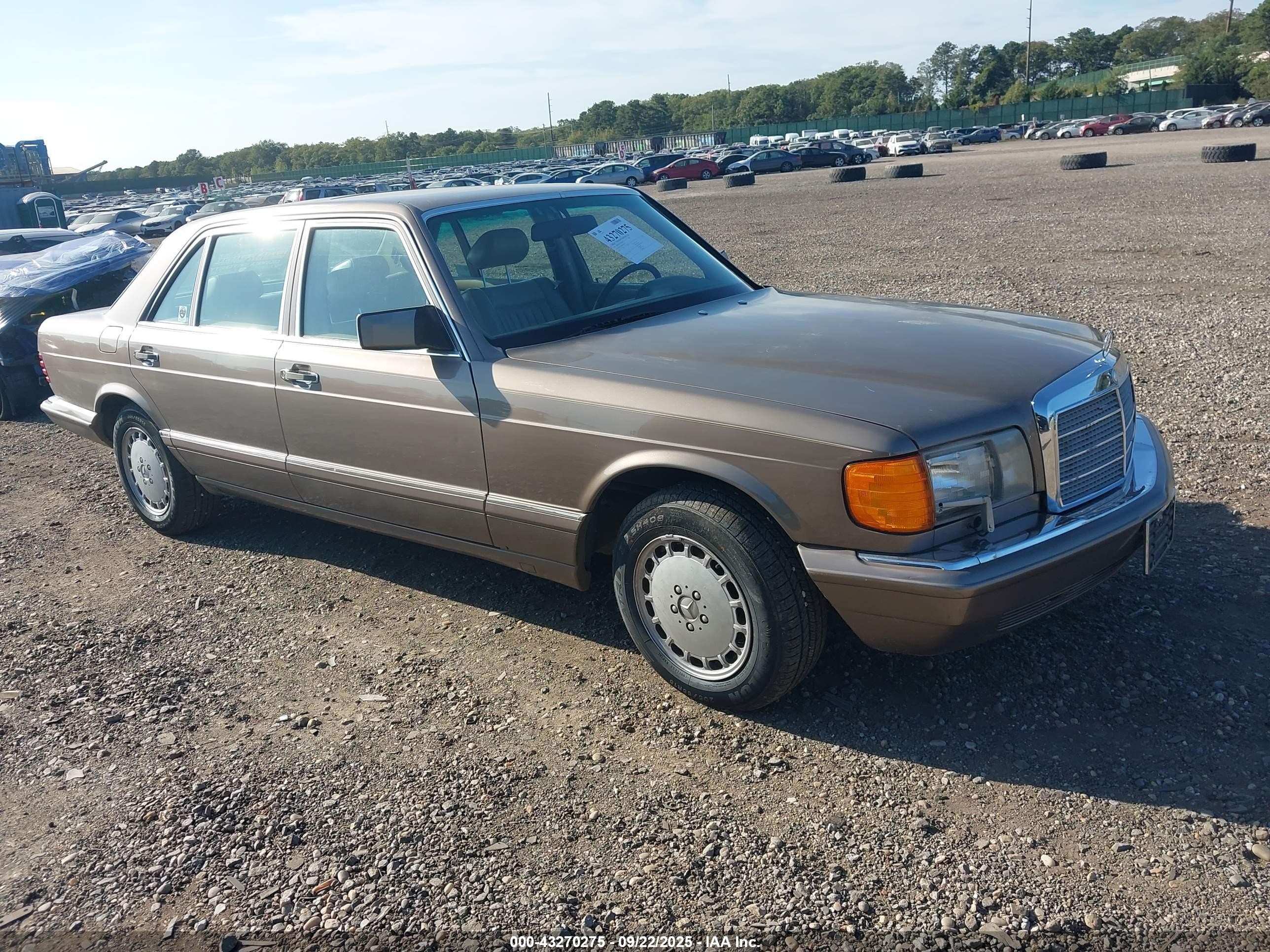 1987 Mercedes-Benz 420 SEL, VIN WDBCA35D8HA323949 — Auction photo
