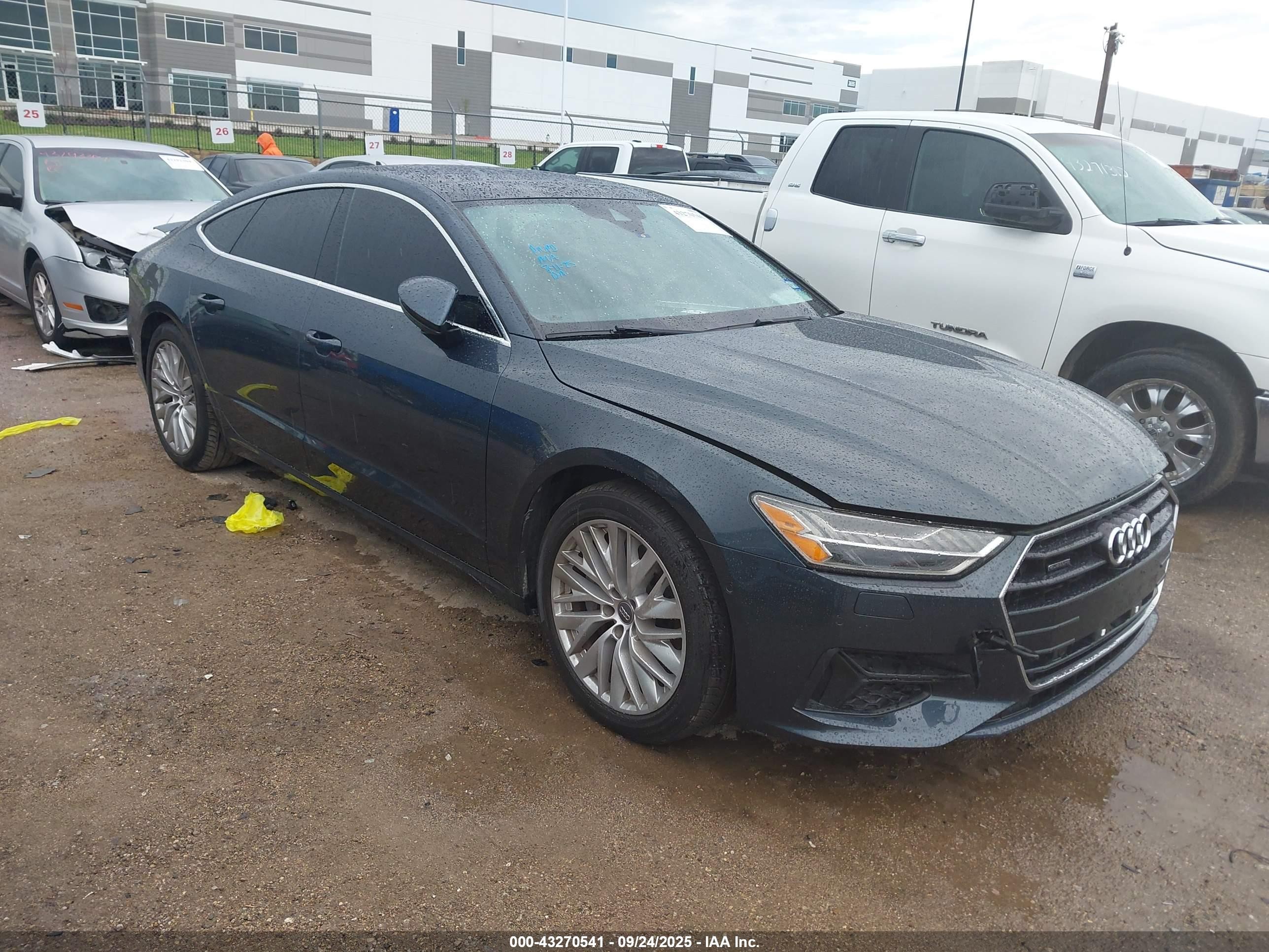 2020 Audi A7 Premium Plus, VIN WAUR2AF21LN042746 — Механическое