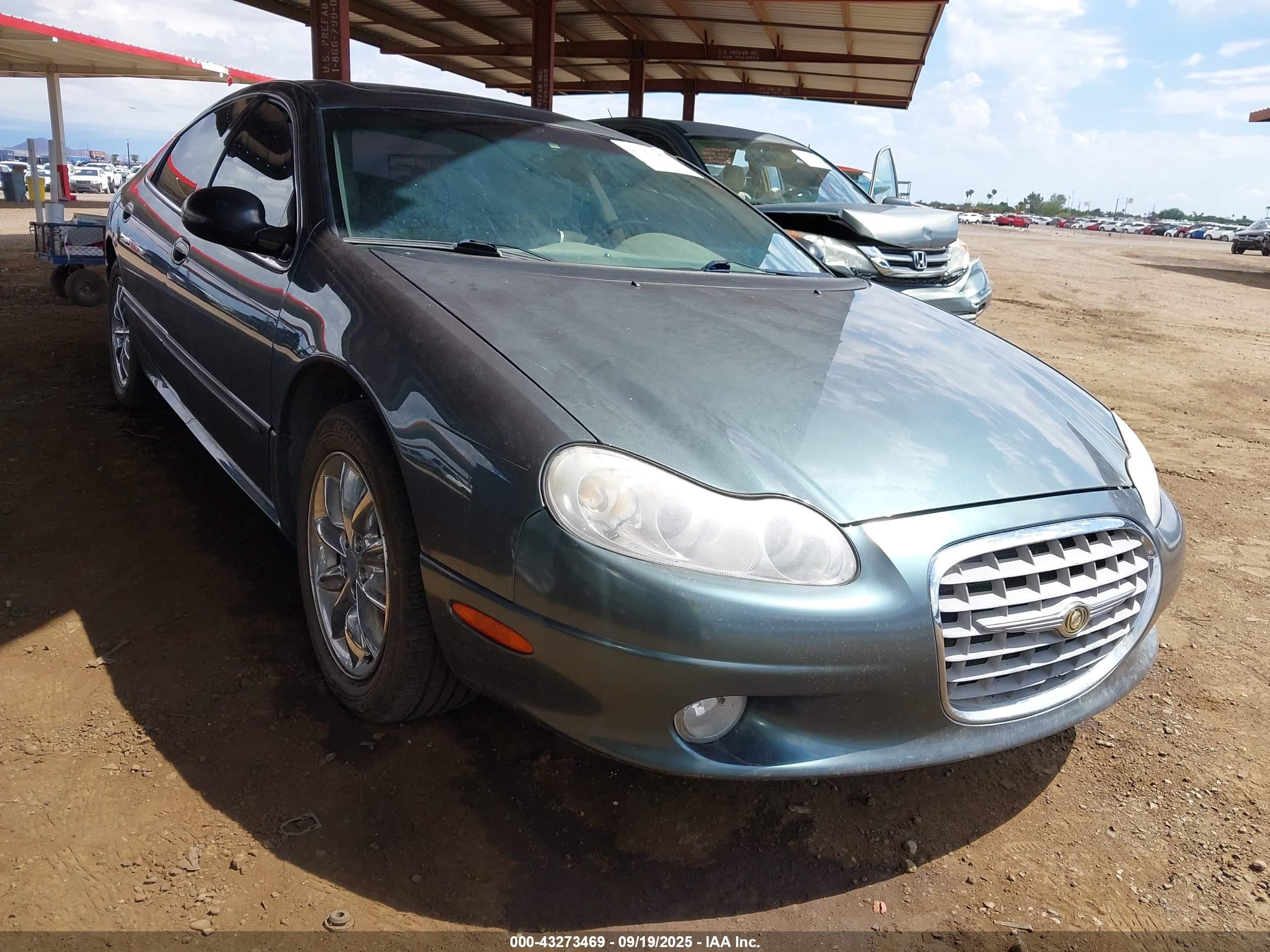 2004 Chrysler Concorde Limited, VIN 2C3AD56G64H642948 — Зад