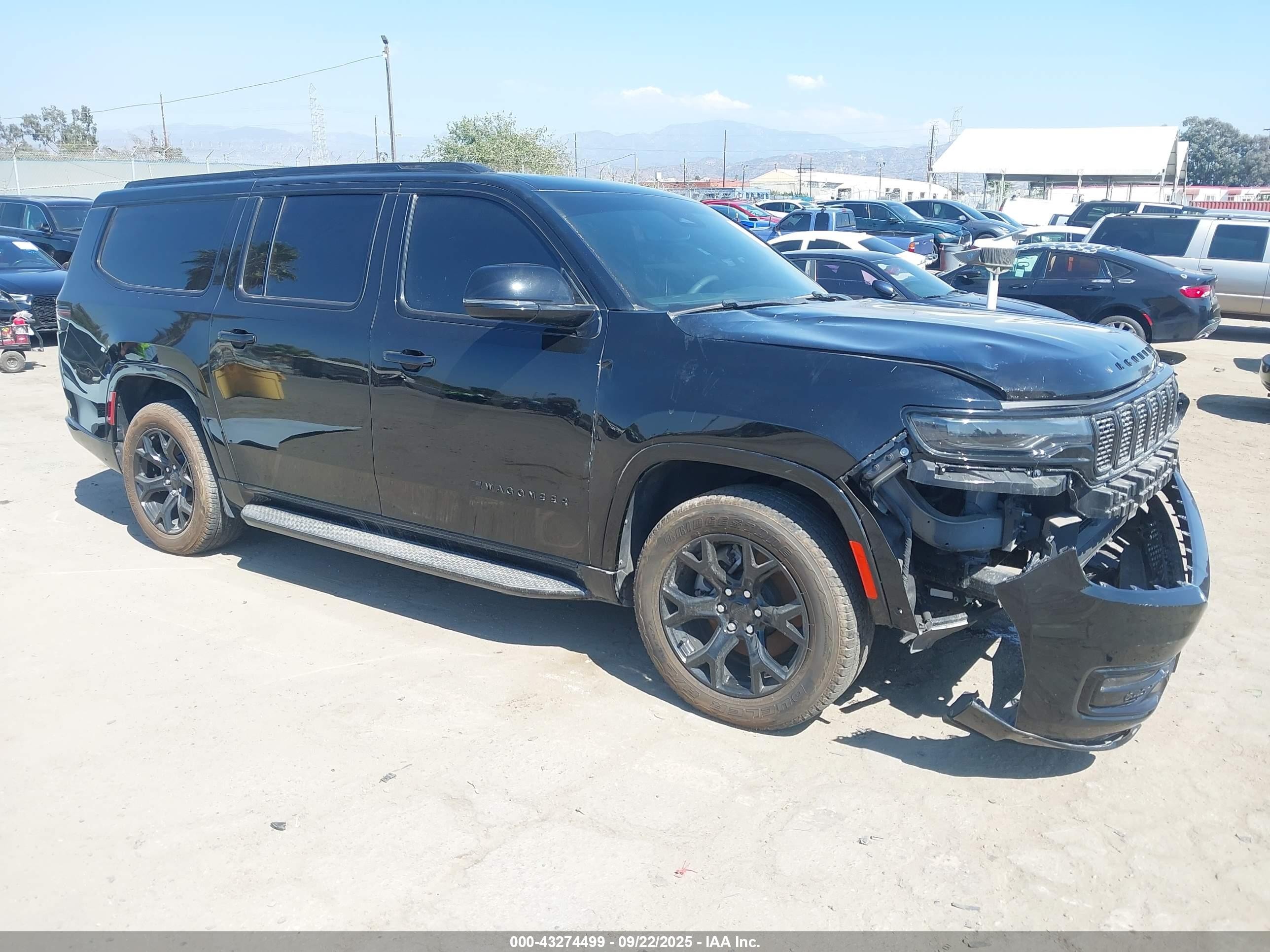 2024 Jeep Wagoneer Series II, VIN 1C4SJSBP4RS117920 — Перед