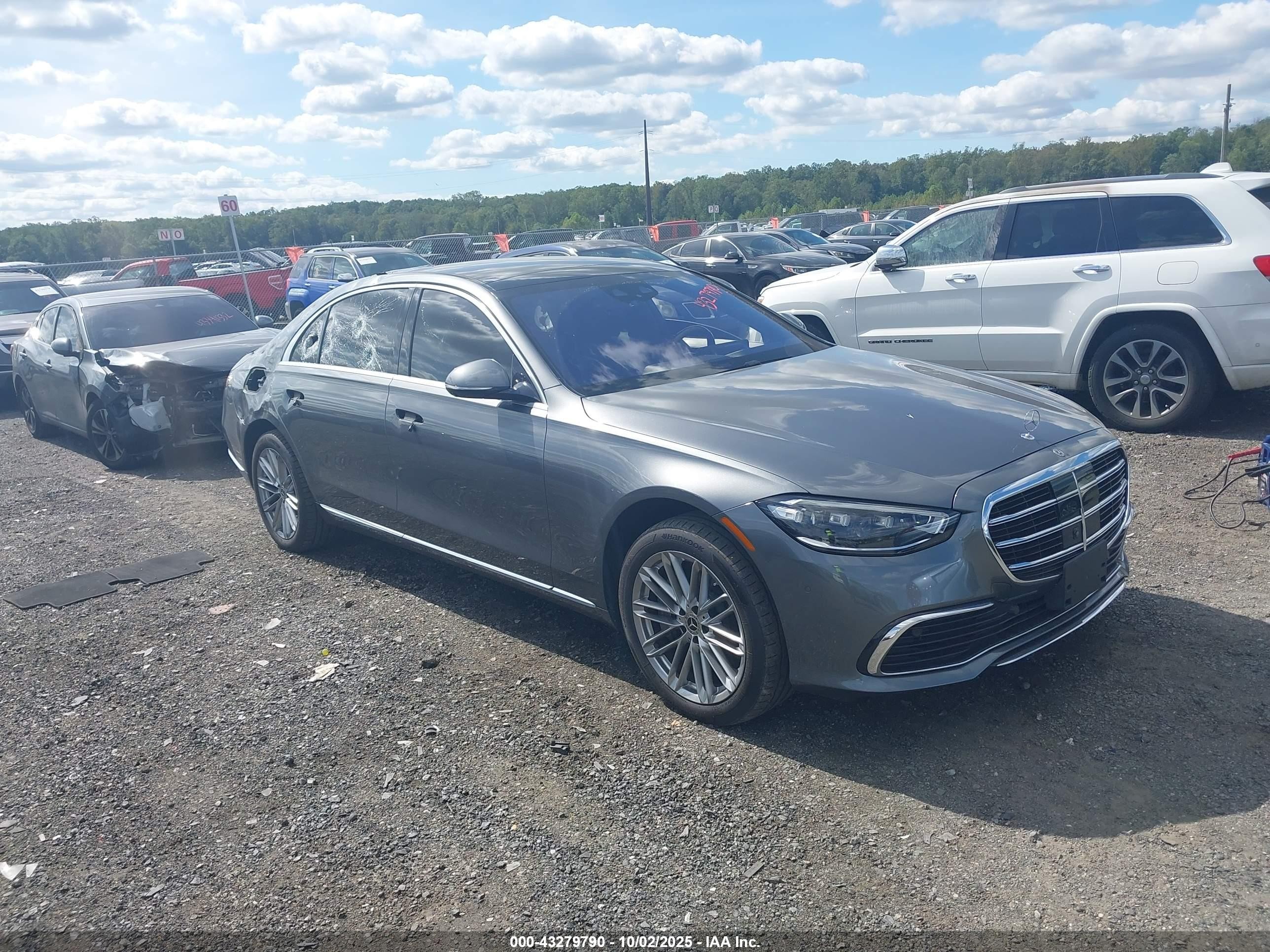 2021 Mercedes-Benz S 580, VIN W1K6G7GB8MA045523 — Rear end
