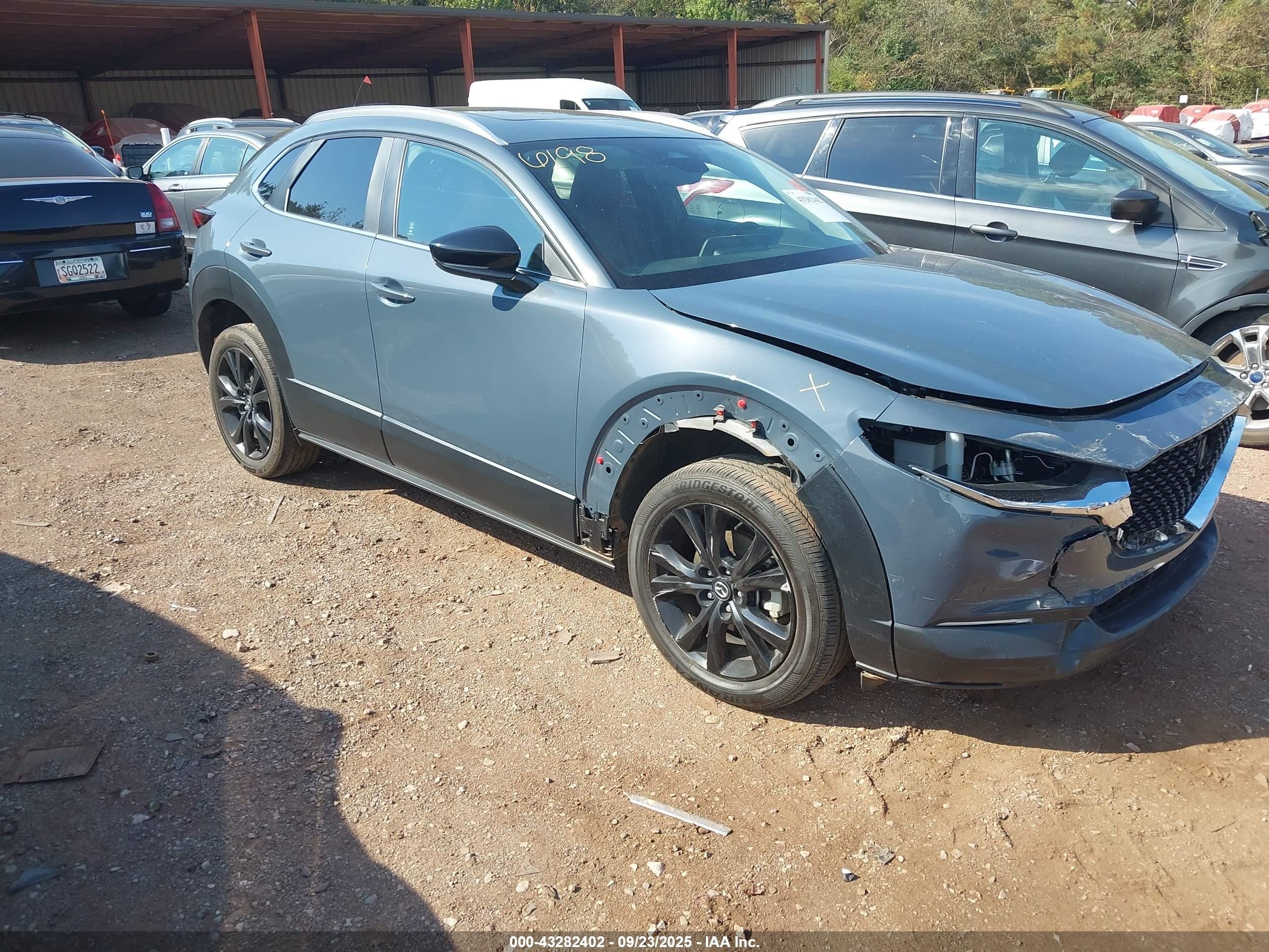 2024 Mazda CX-30 S Carbon Edition, VIN 3MVDMBCM0RM647751 — Front end