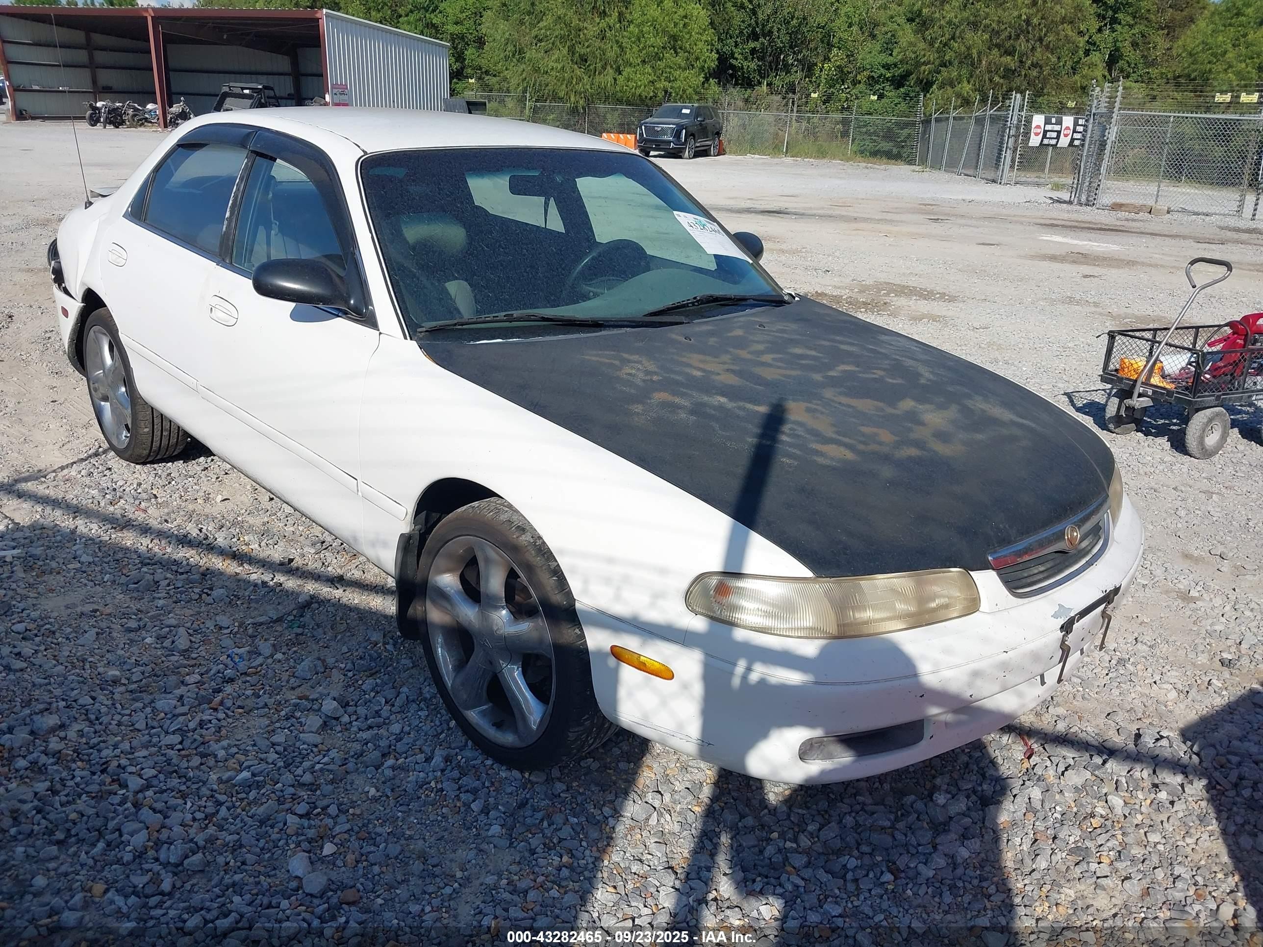 1996 Mazda 626 DX, VIN 1YVGE22C7T5580058 — Rear end