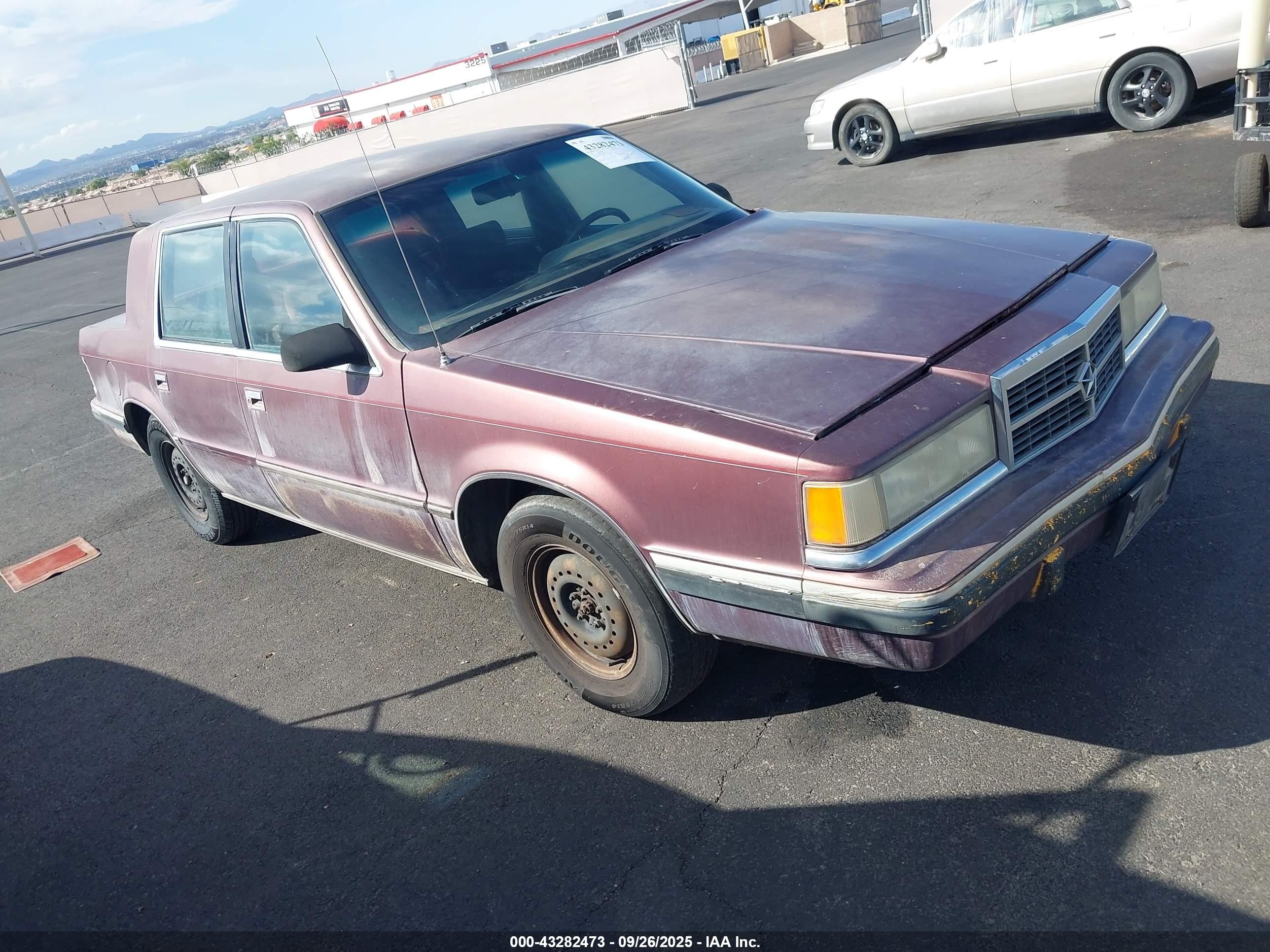 1990 Dodge Dynasty, VIN 1B3XC46R8LD863274 — Front end