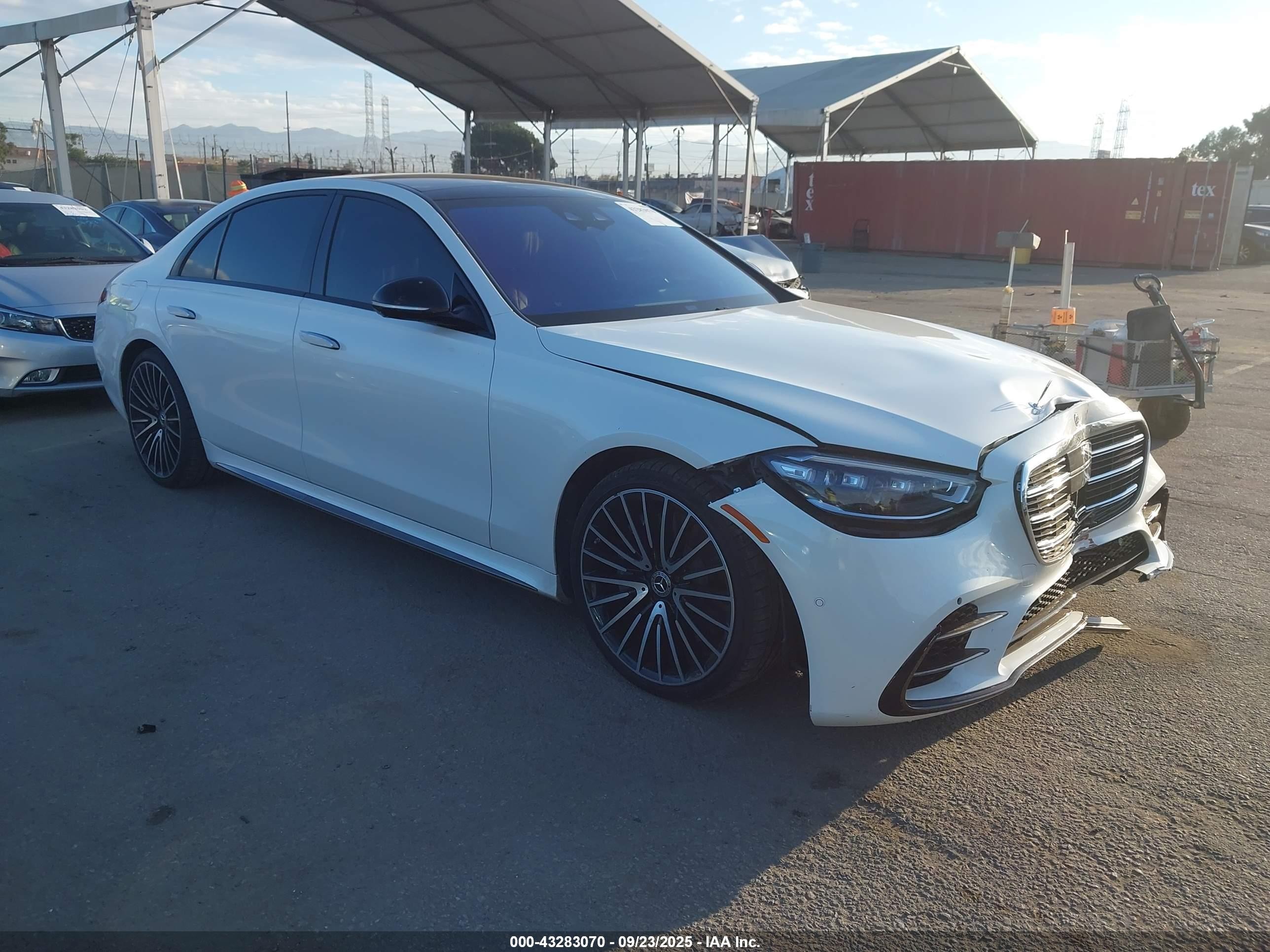 2023 Mercedes-Benz S 580, VIN W1K6G7GB4PA199554 — Front end
