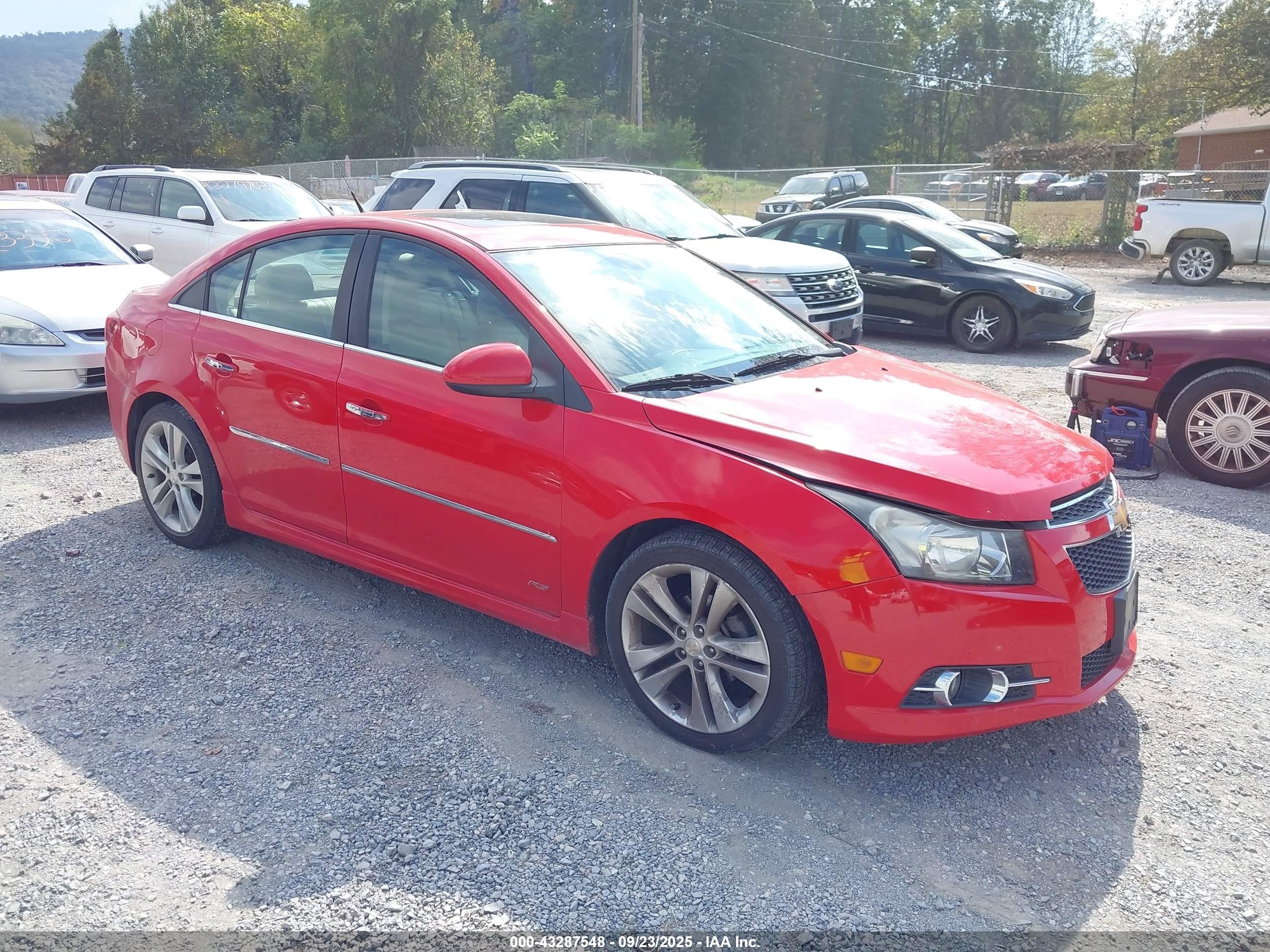 2014 Chevrolet Cruze LTZ, VIN 1G1PG5SB5E7178399 — Front end