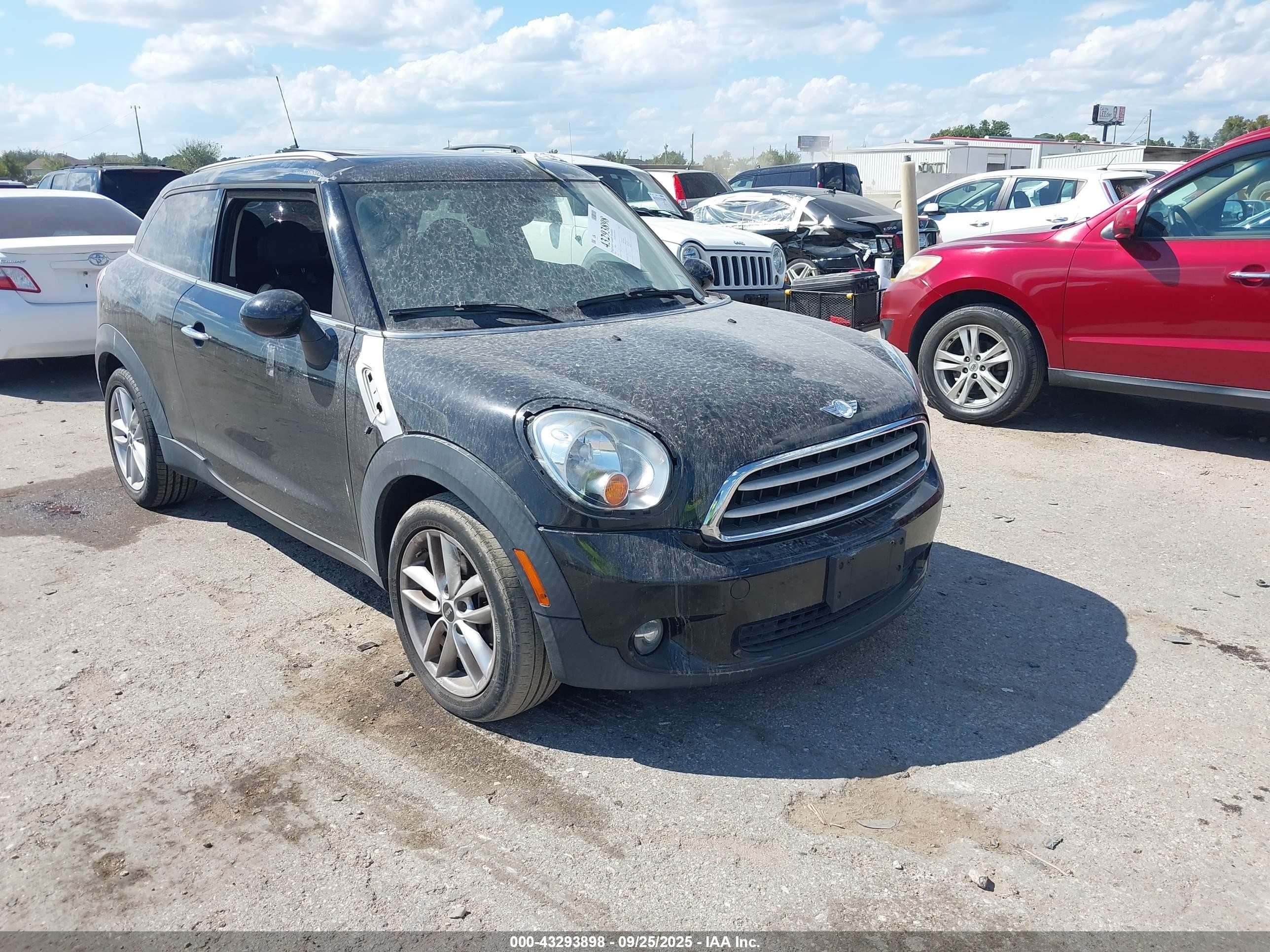 2014 MINI Paceman, VIN WMWSS1C51EWN94633 — Not stated