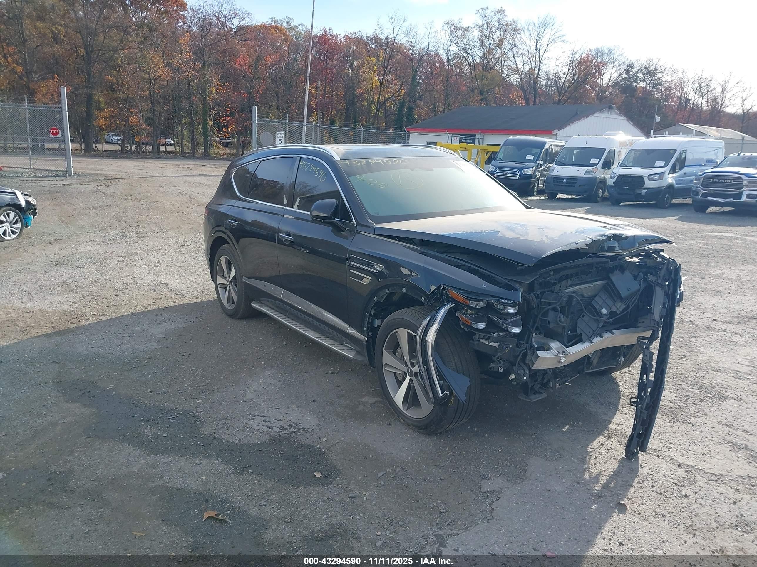 2023 Genesis GV80 Advanced Plus, VIN KMUHCESC5PU109066 — Front end