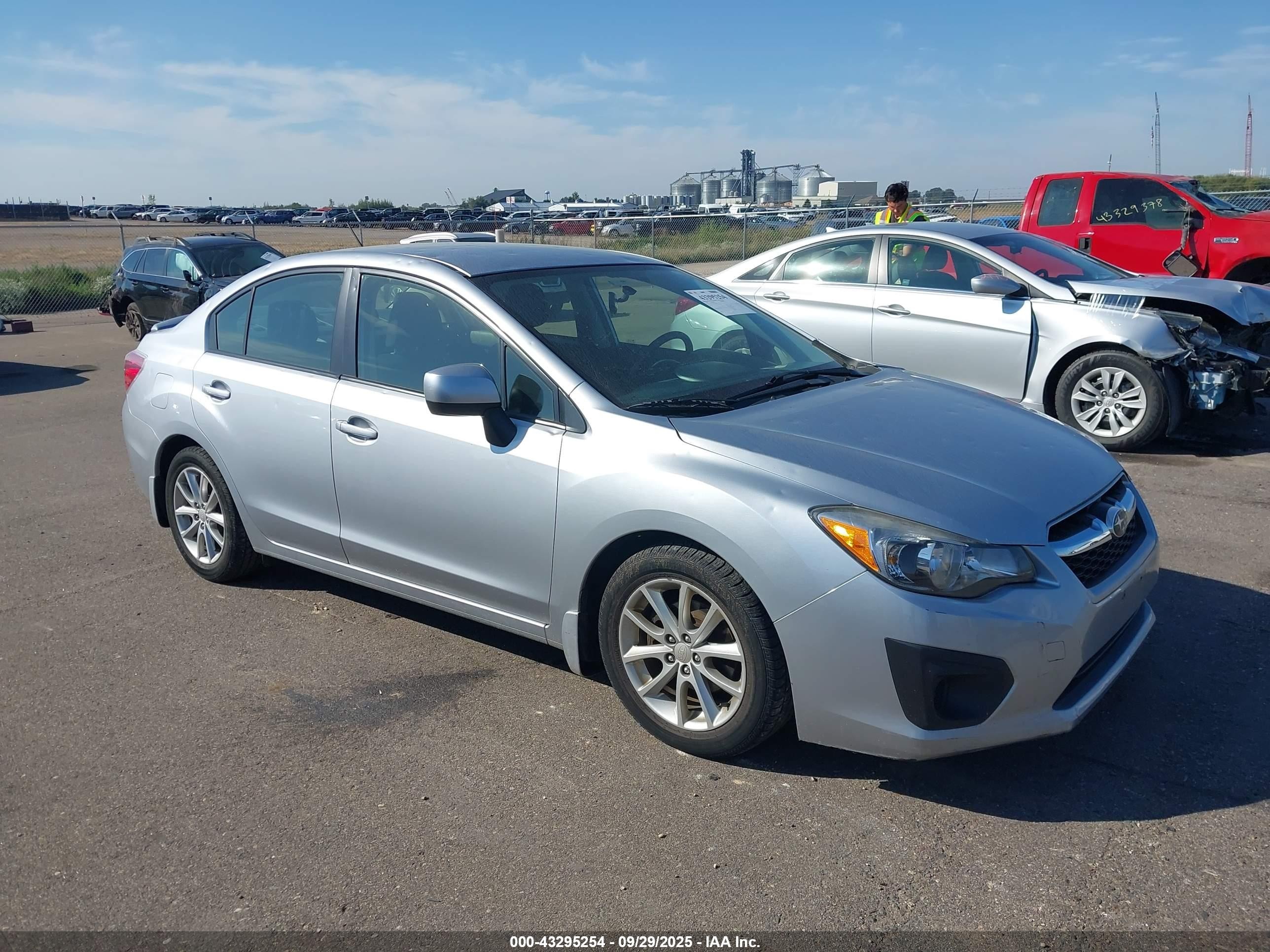 2014 Subaru Impreza Premium, VIN JF1GJAC61EH023240 — Front end