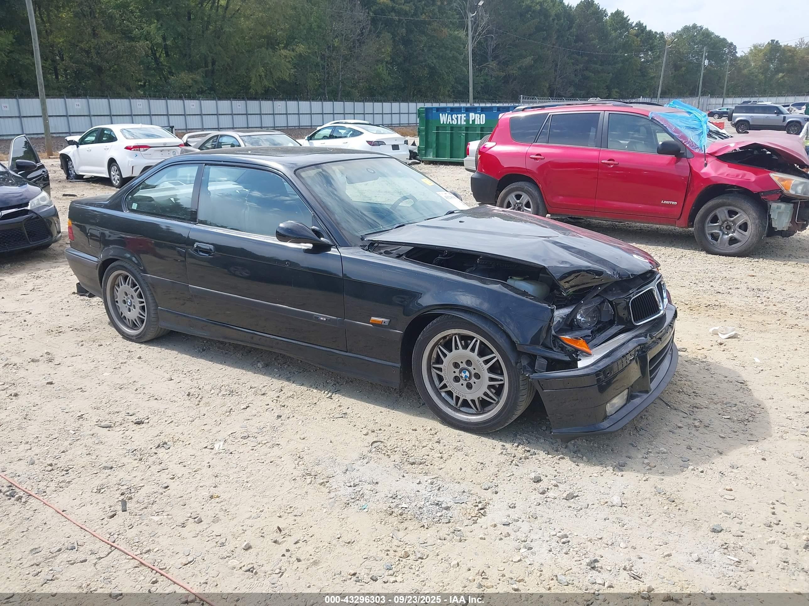 1995 BMW M3, VIN WBSBF0328SEN91567 — Перед