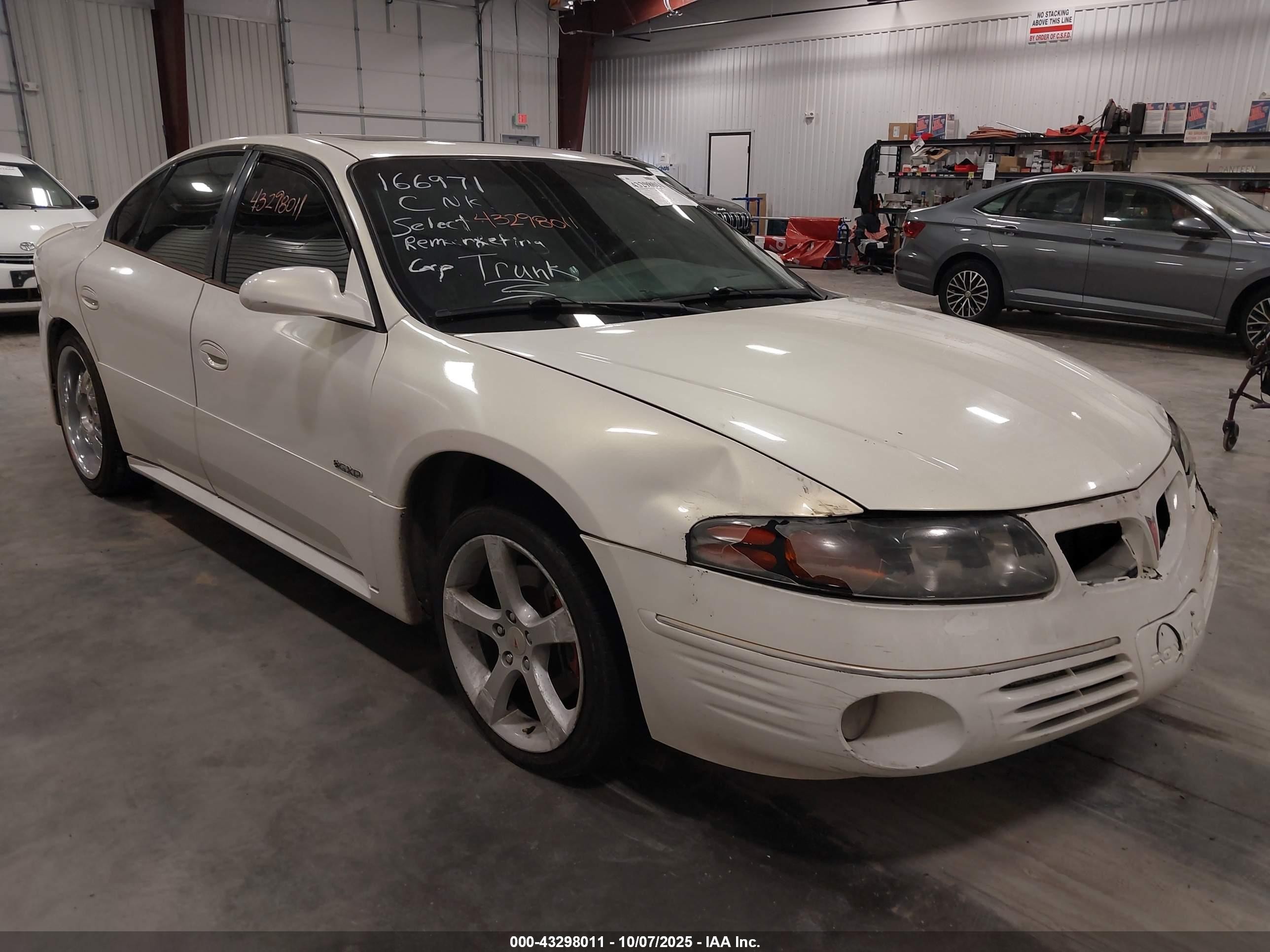 2005 Pontiac Bonneville GXP, VIN 1G2HZ54Y65U166971 — All over