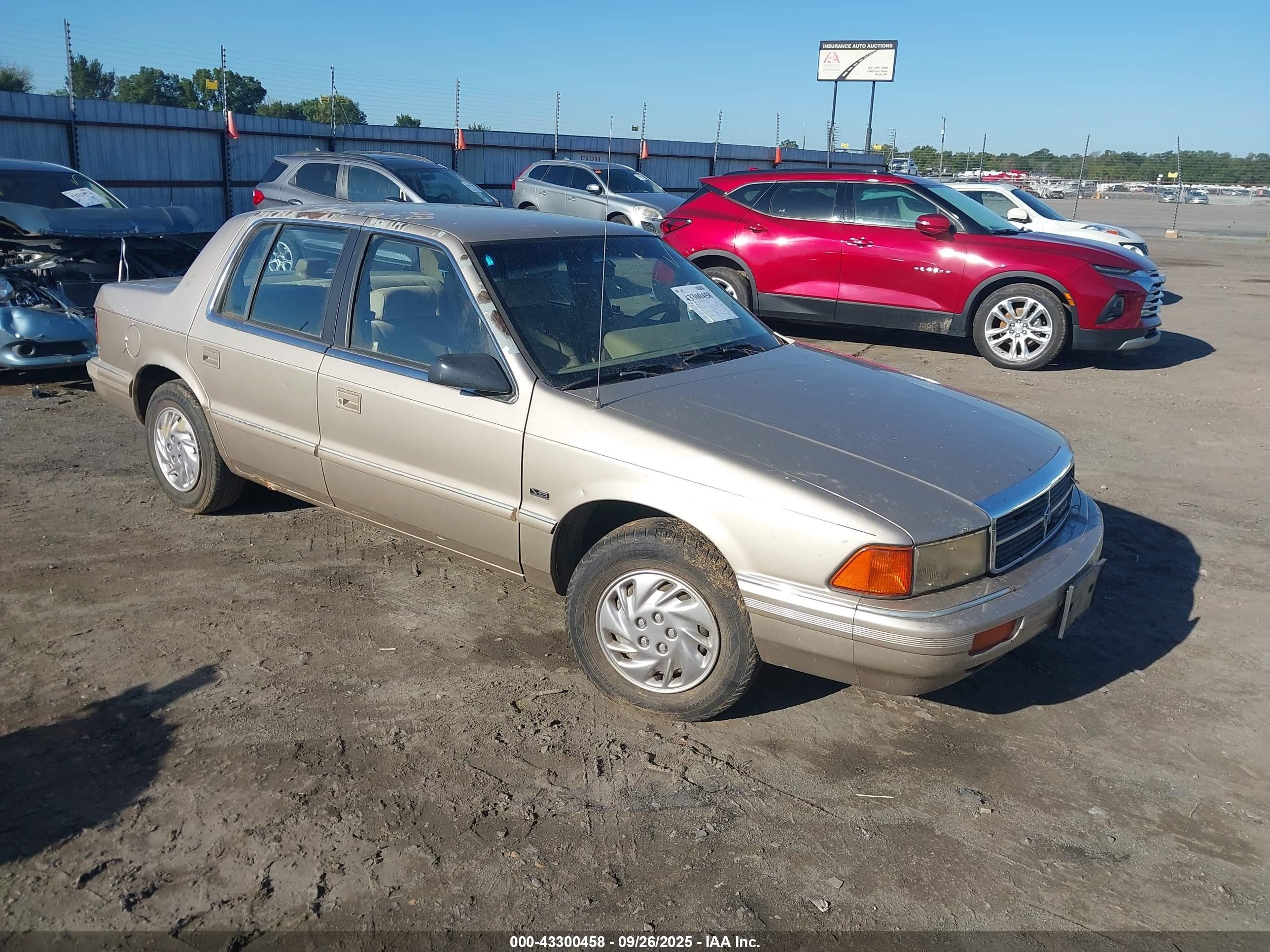 1992 Dodge Spirit, VIN 3B3XA4638NT238159 — Перед
