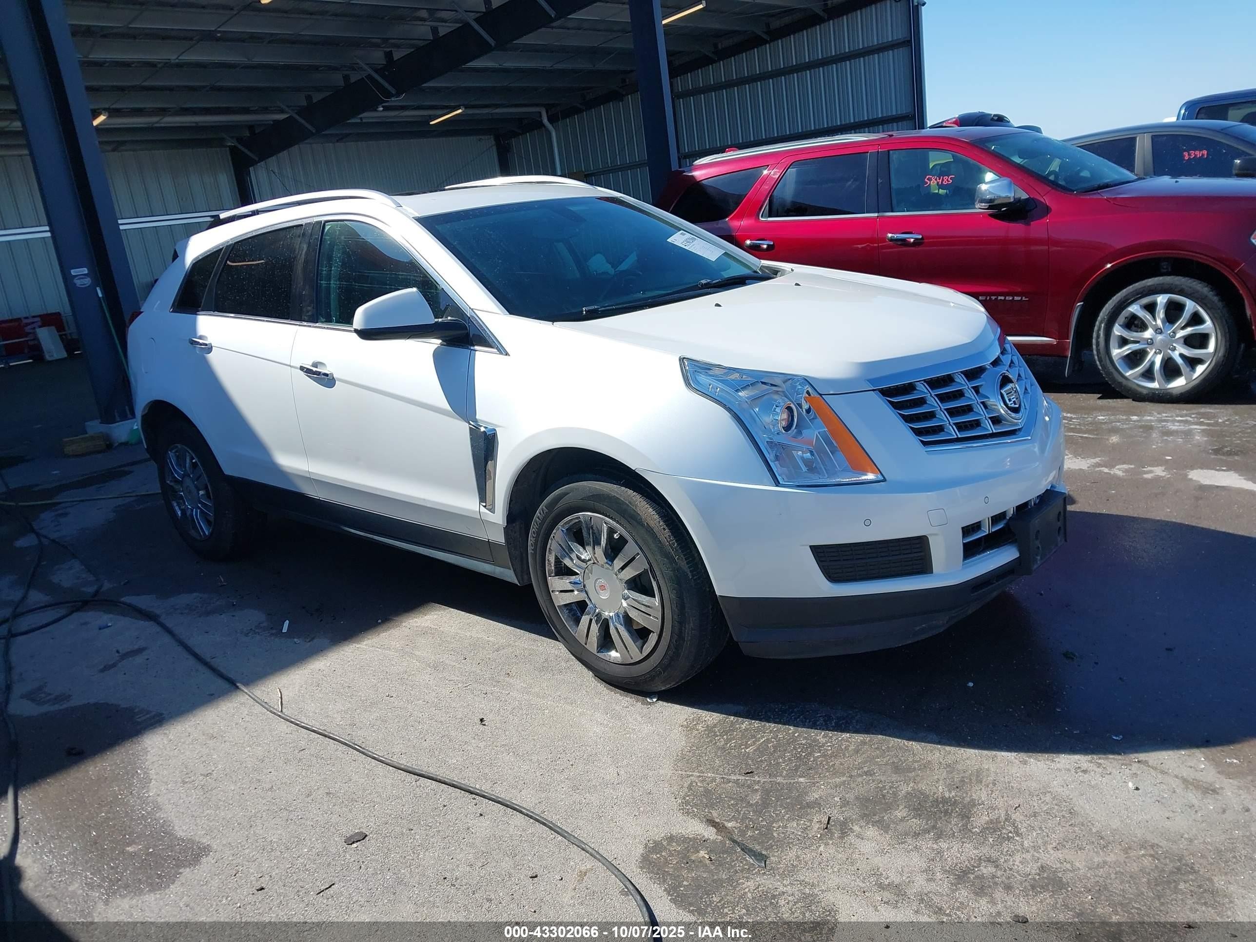 2016 Cadillac SRX Luxury Collection, VIN 3GYFNEE31GS535797 — Storm