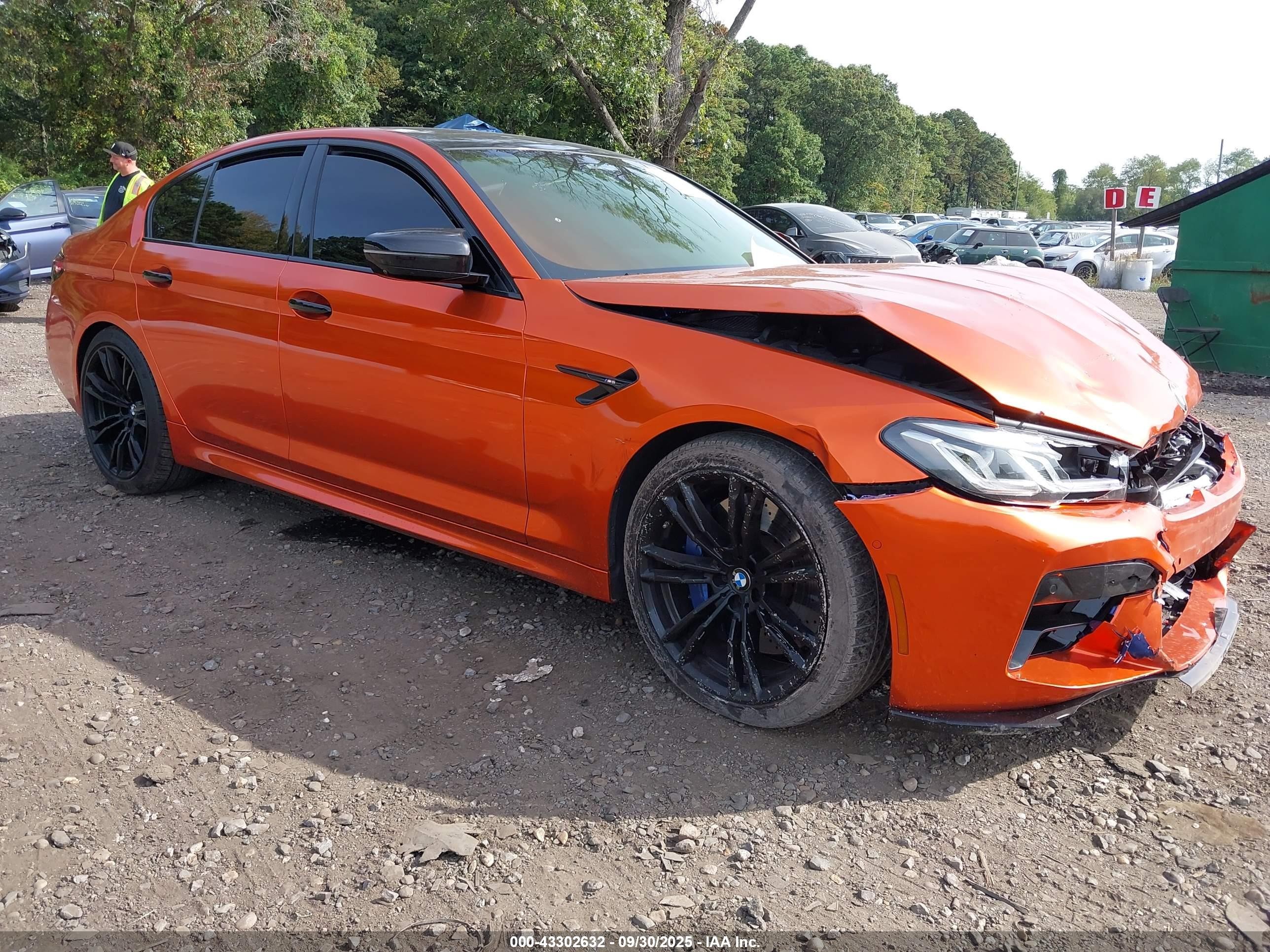 2021 BMW M5, VIN WBS83CH05MCF71418 — Front end