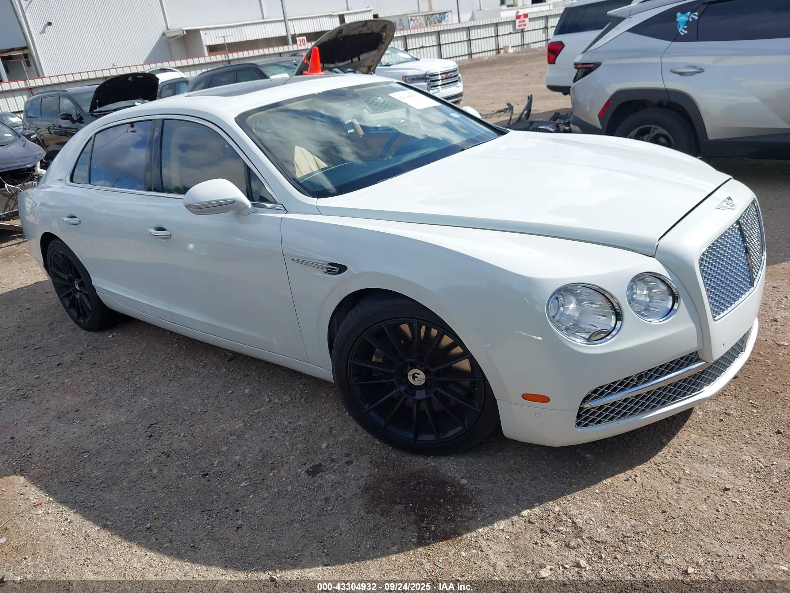 2016 Bentley Flying Spur W12, VIN SCBEC9ZA8GC054347 — Not stated