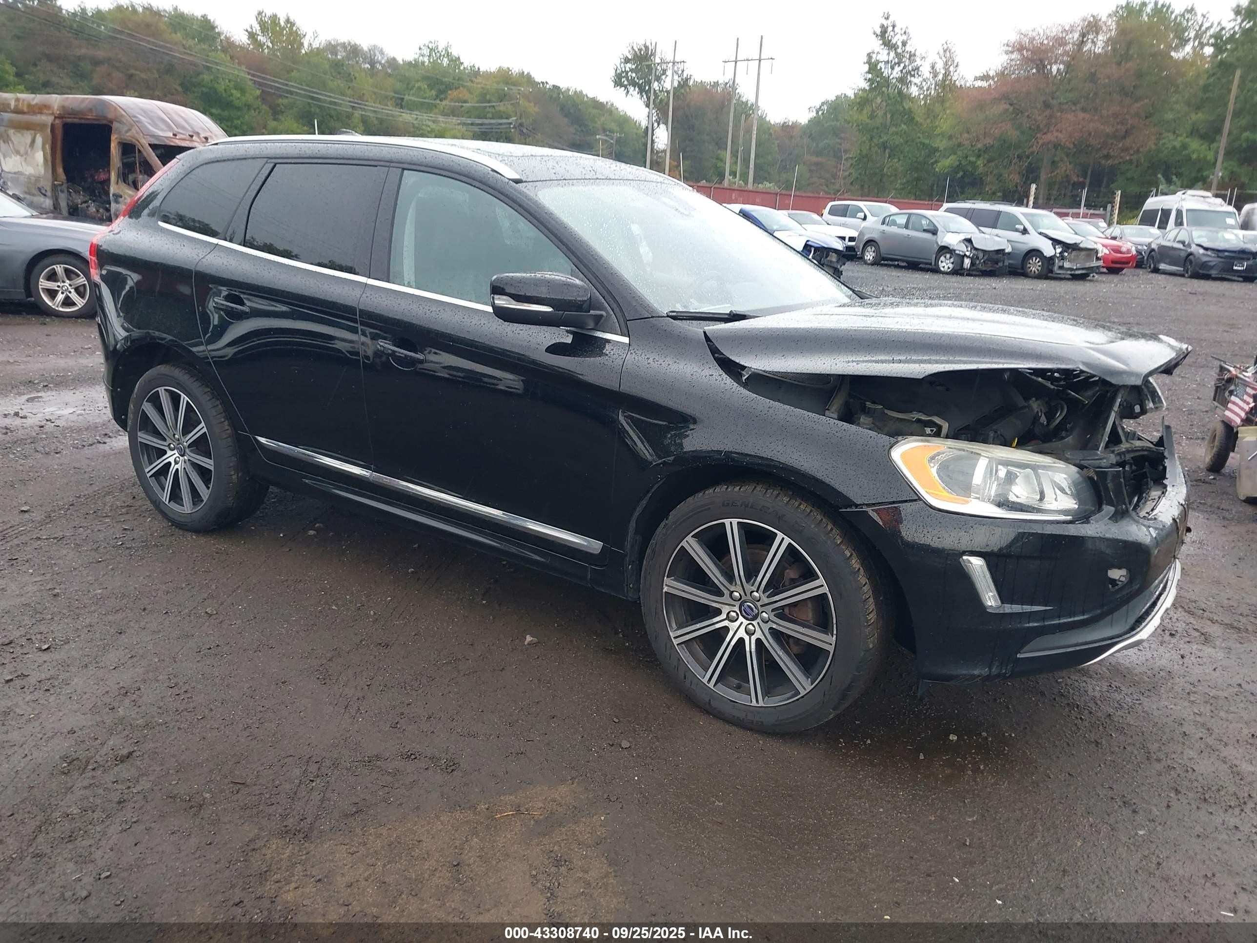 2015 Volvo XC60 T6, VIN YV4902RK4F2752706 — All over