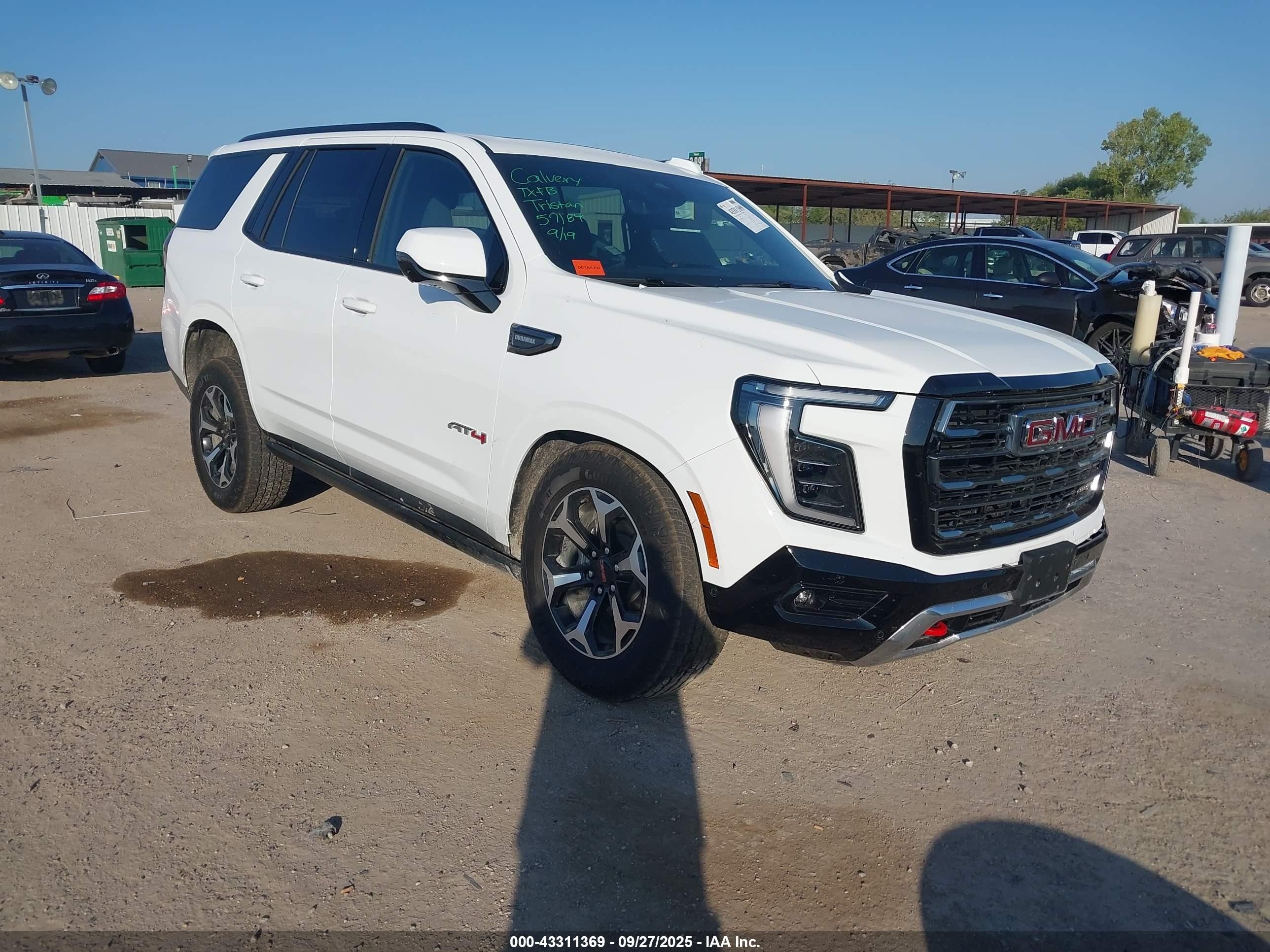 2025 GMC Yukon, VIN 1GKS2CR81SR301957 — Side