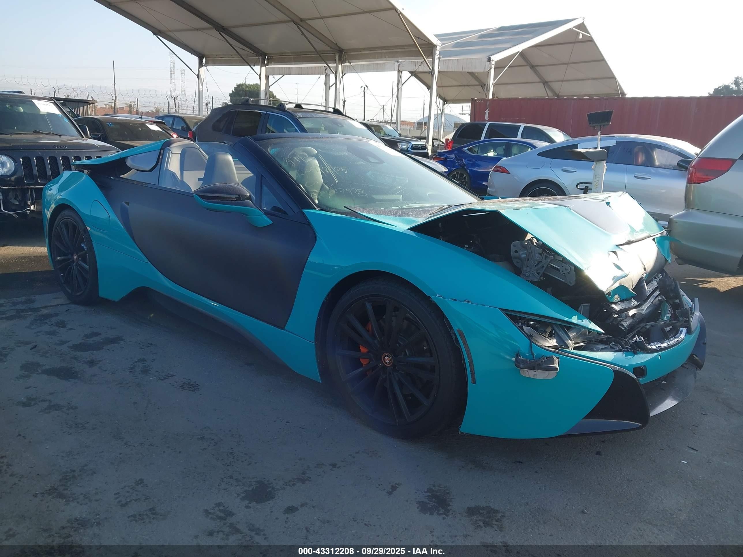 2019 BMW i8, VIN WBY2Z6C51KVG97923 — Front end