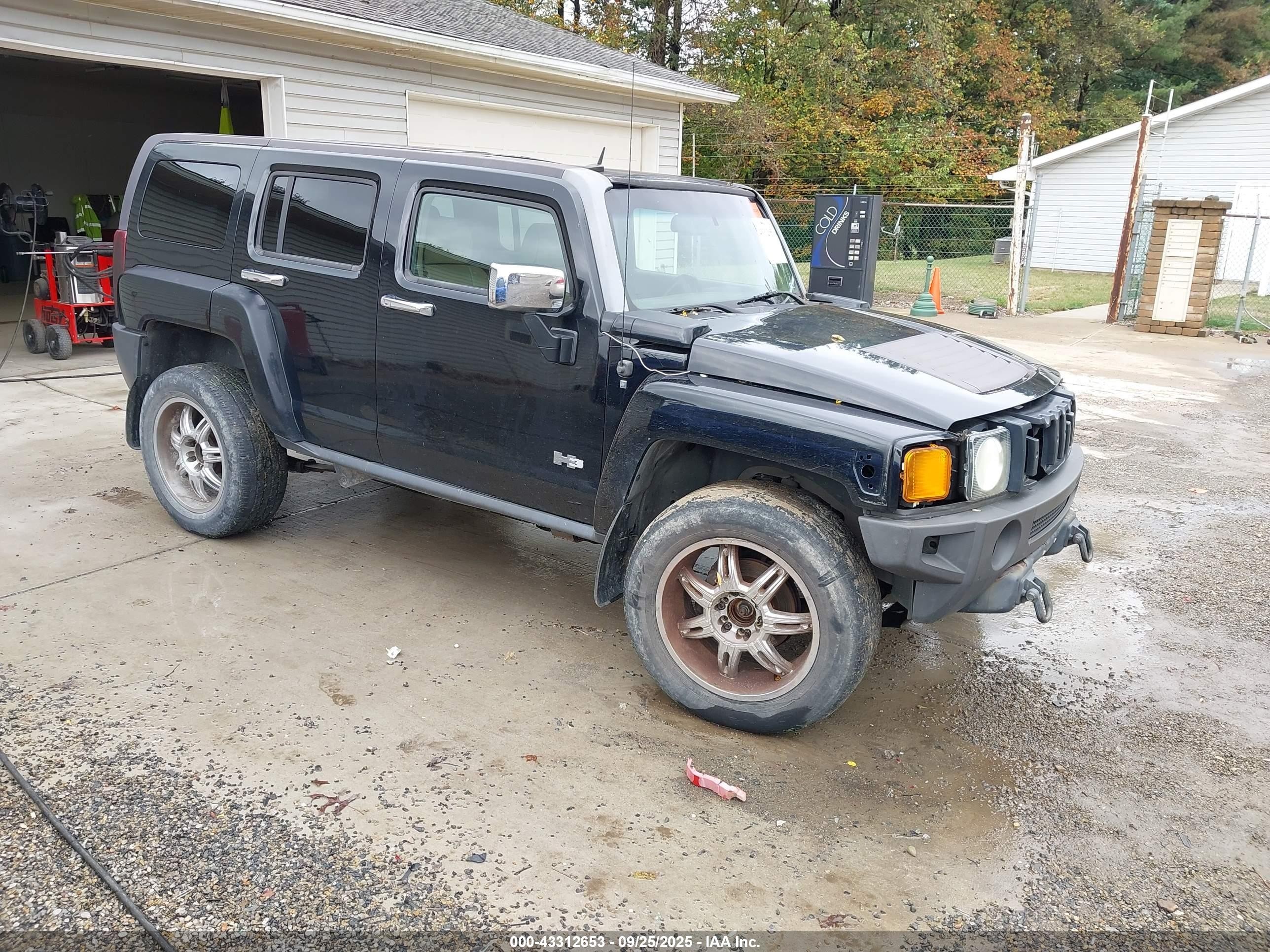 2006 Hummer H3, VIN 5GTDN136868299961 — Frame damage