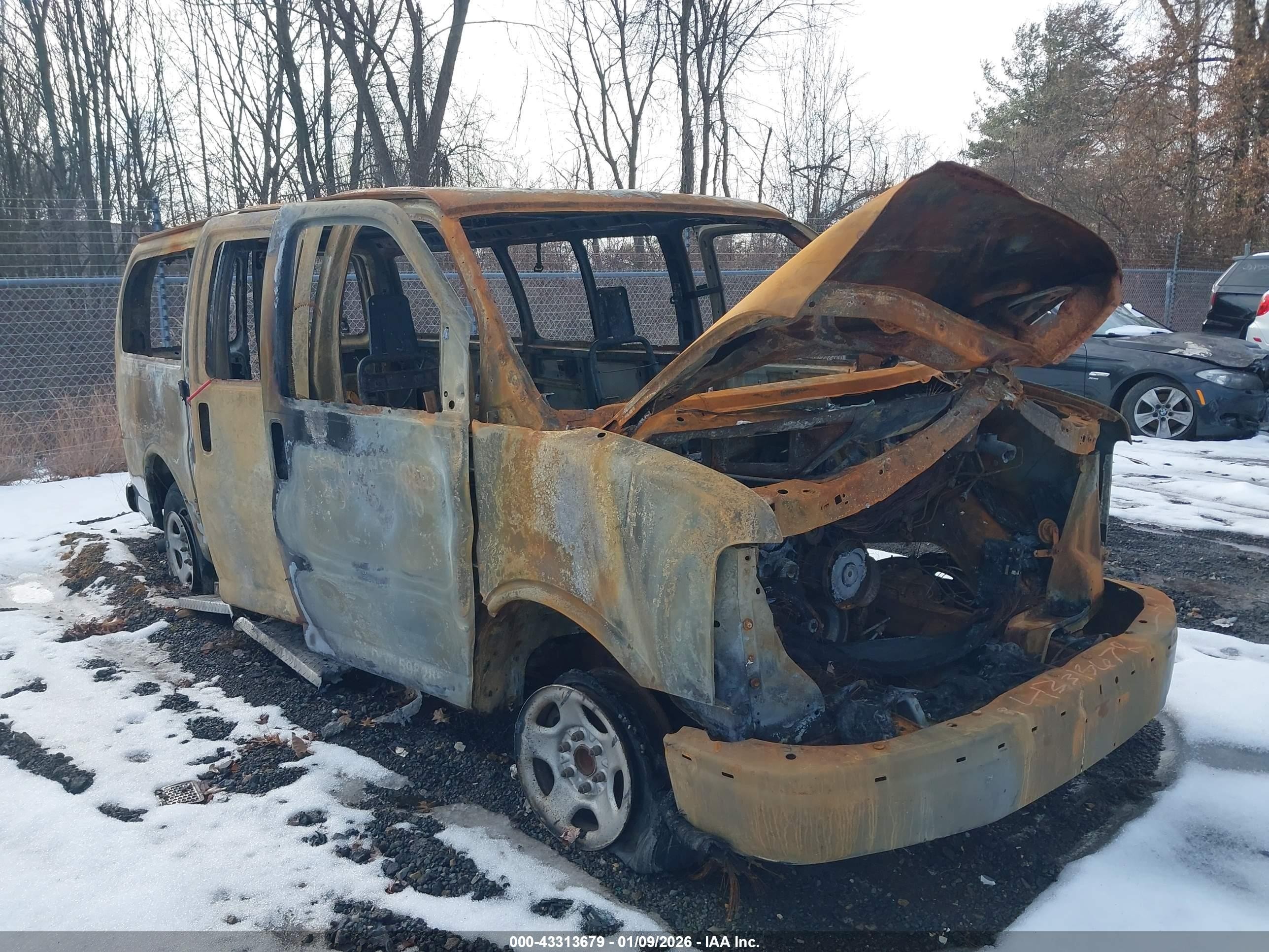 2006 Chevrolet Express Passenger, VIN 1GNFG15X961157246 — Burn