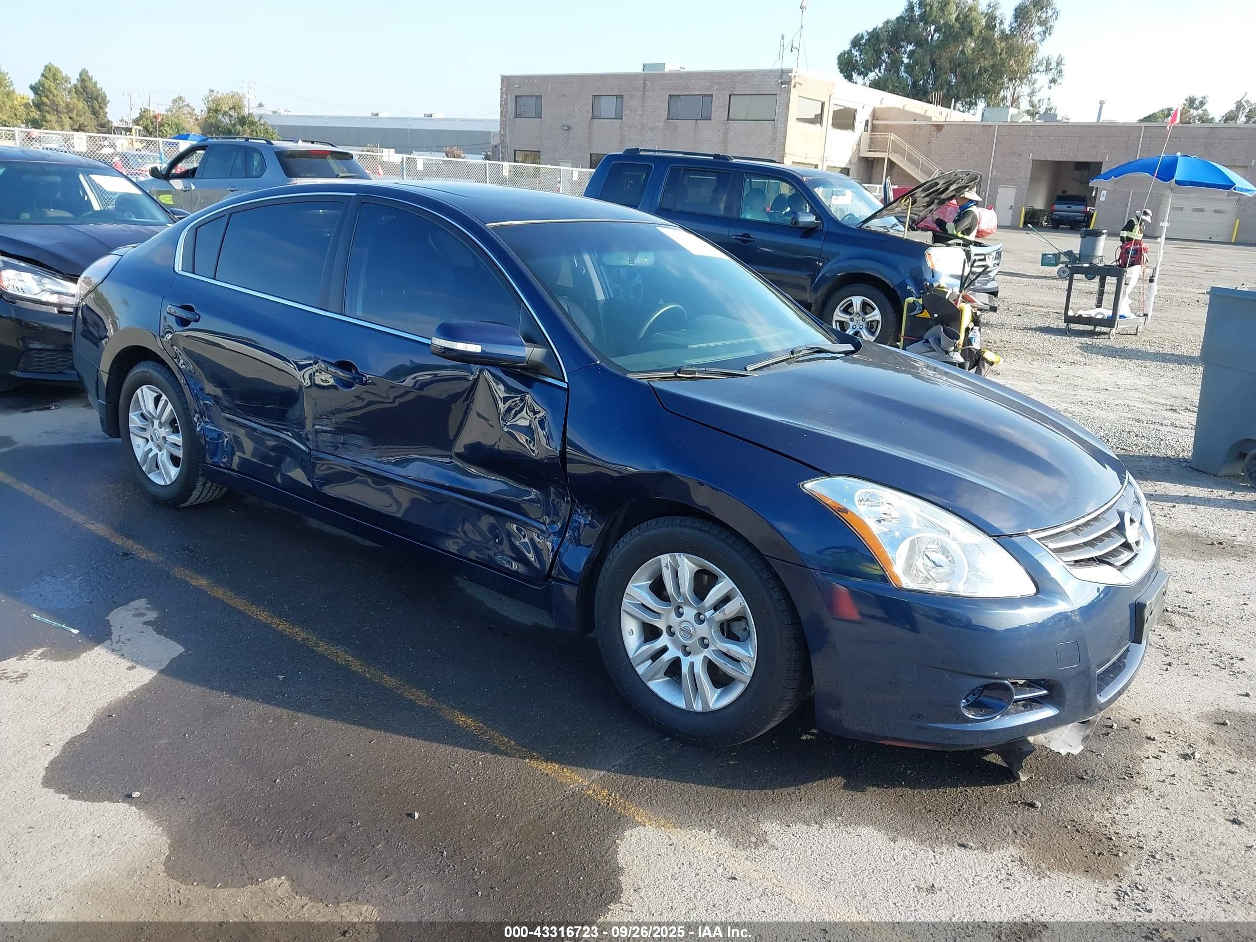 2011 Nissan Altima SL, VIN 1N4AL2AP6BN508276 — Front end