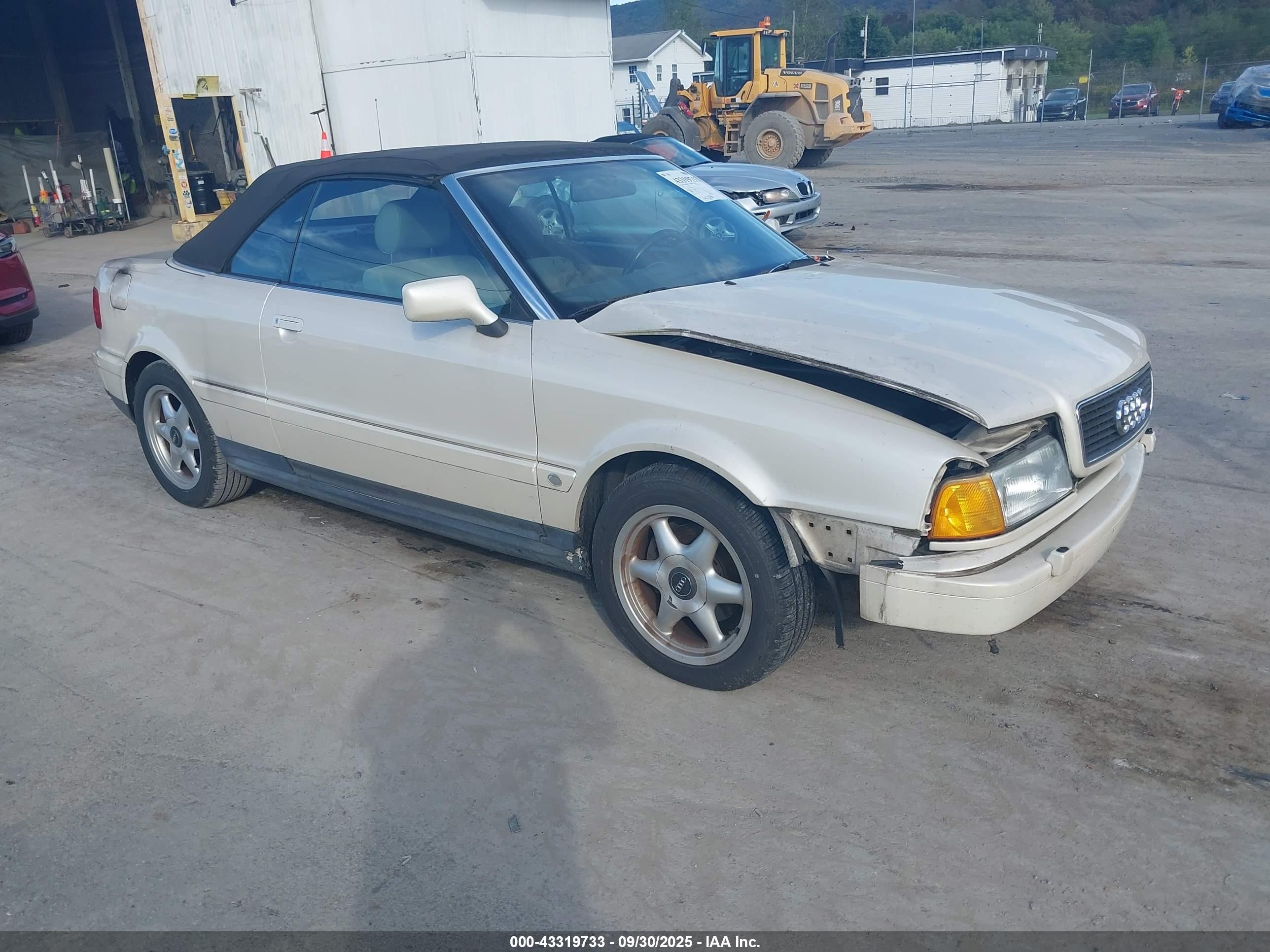 1997 Audi Cabriolet, VIN WAUAA88G1VN001246 — Front end