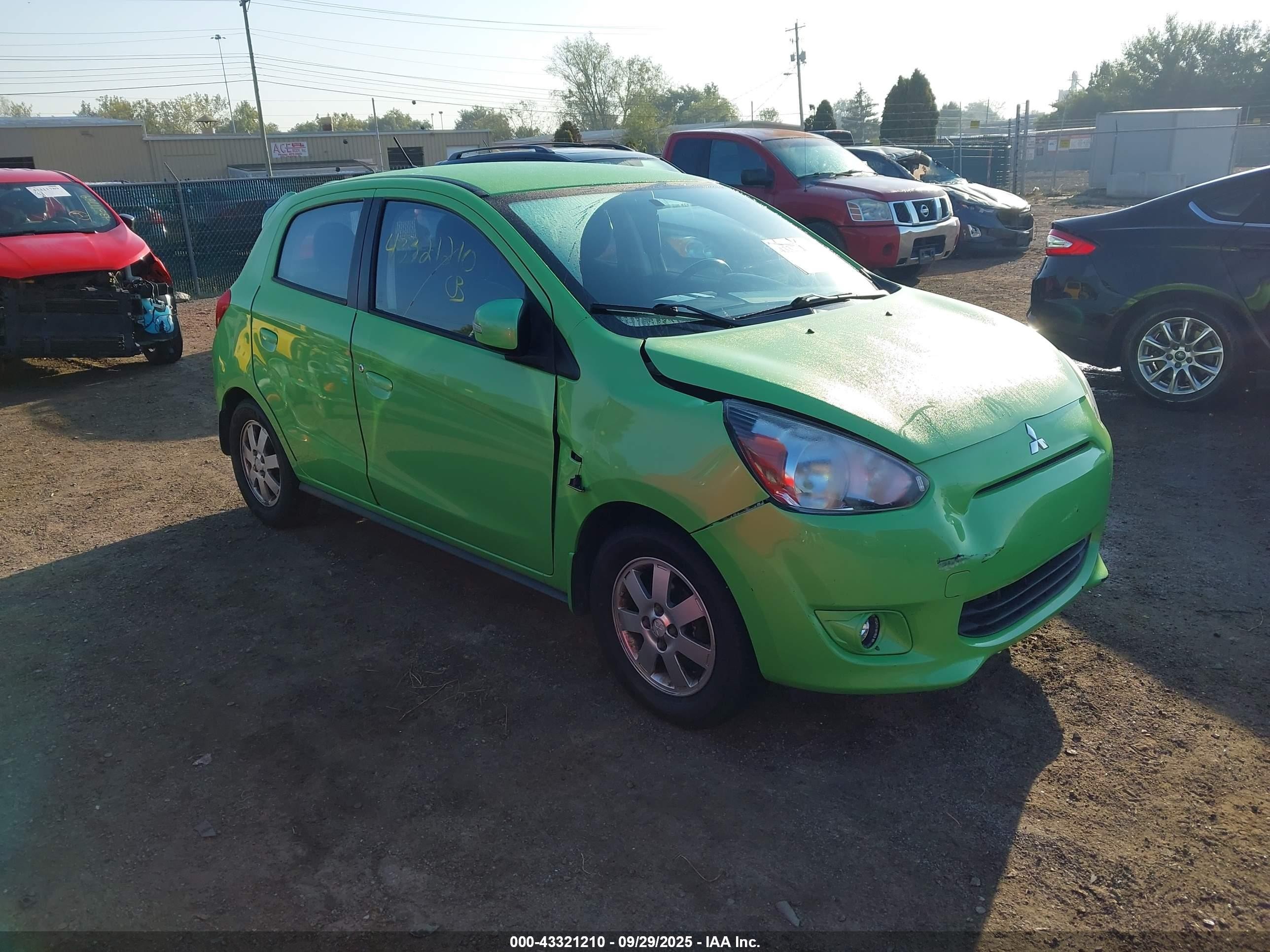 2015 Mitsubishi Mirage ES, VIN ML32A4HJ2FH008253 — Фото с аукциона