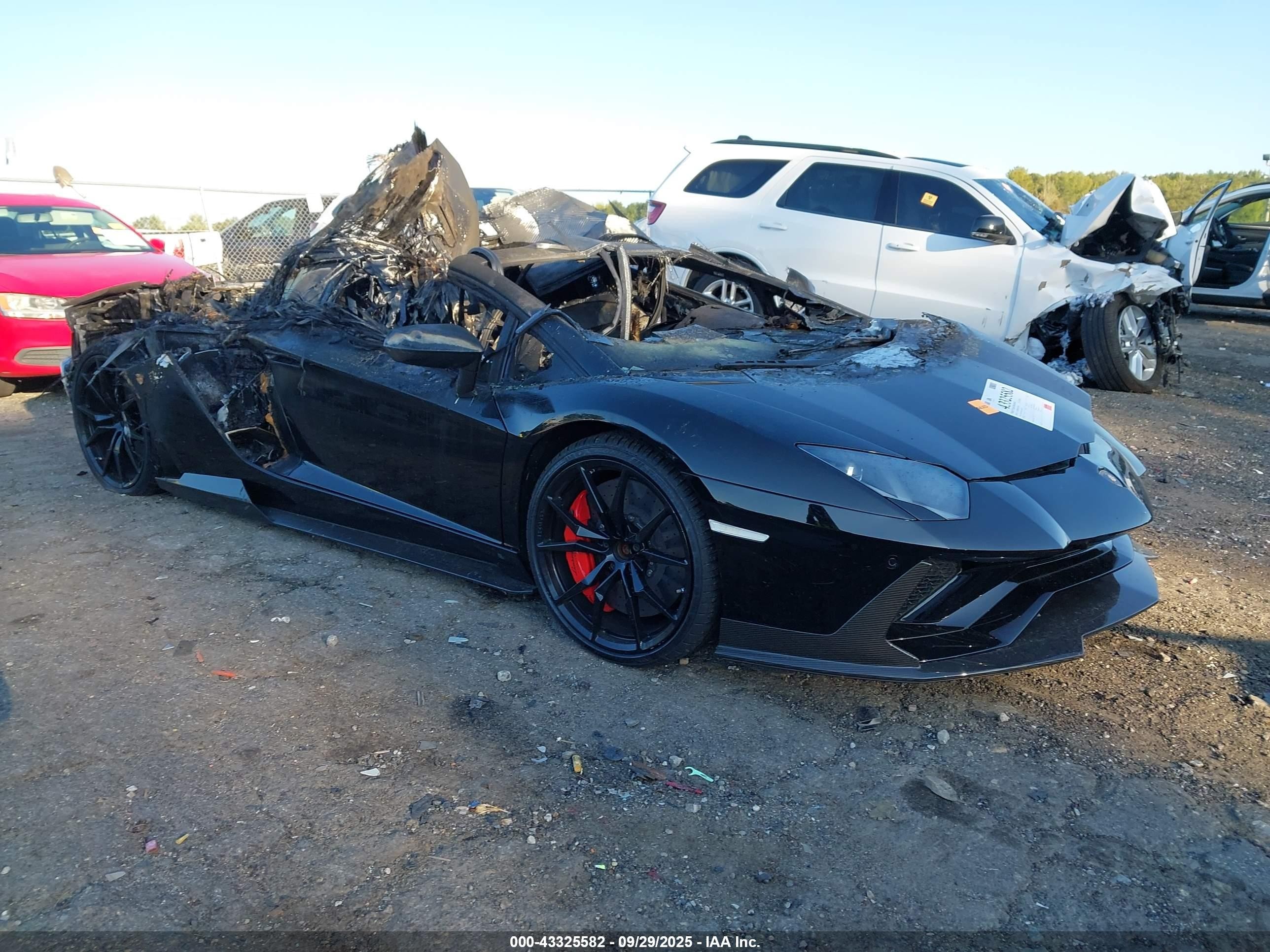 2018 Lamborghini Aventador S, VIN ZHWUV4ZD1JLA07551 — Engine fire