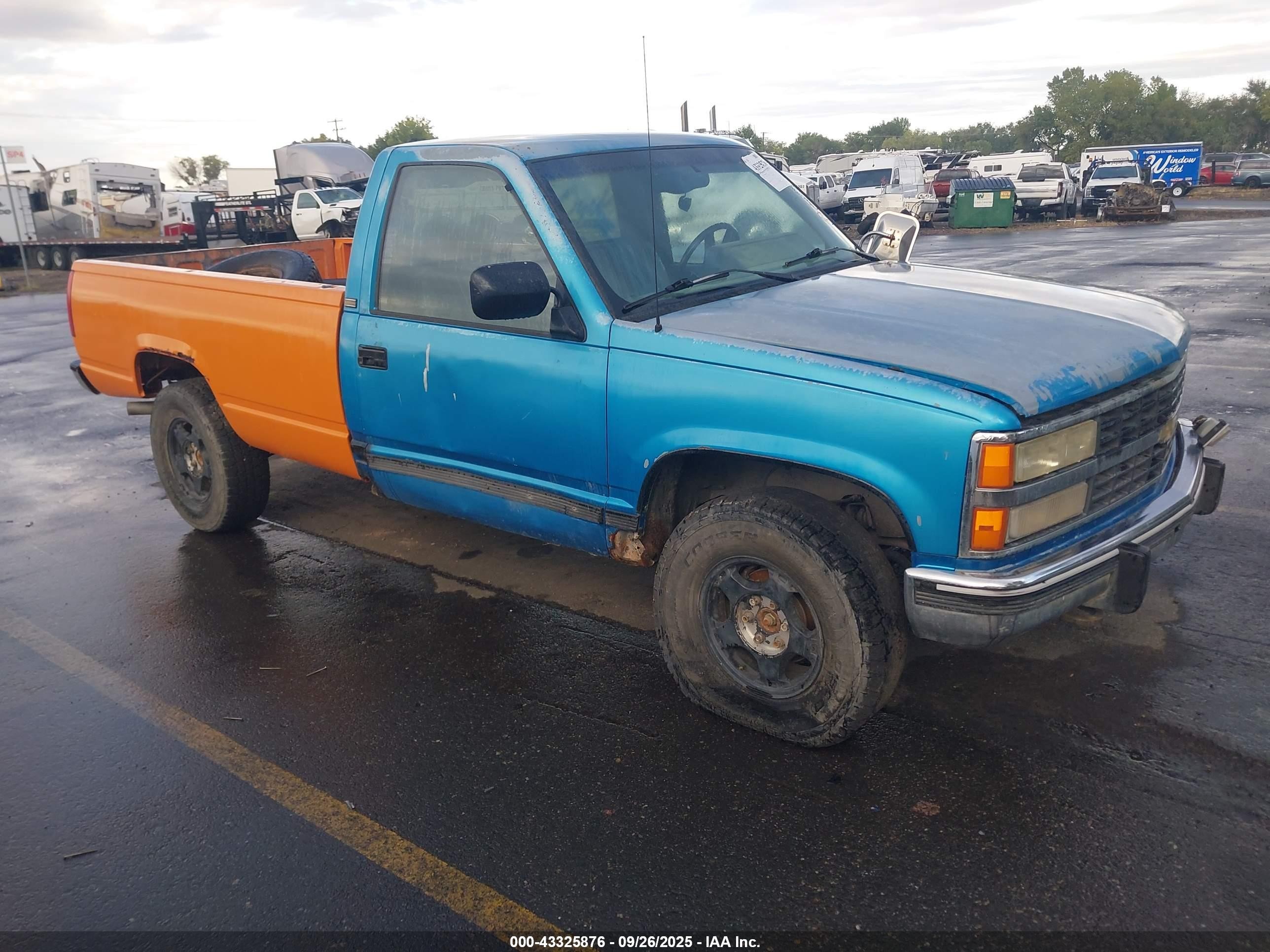 1991 Chevrolet Silverado 2500, VIN 1GCFK24K6MZ160977 — All over