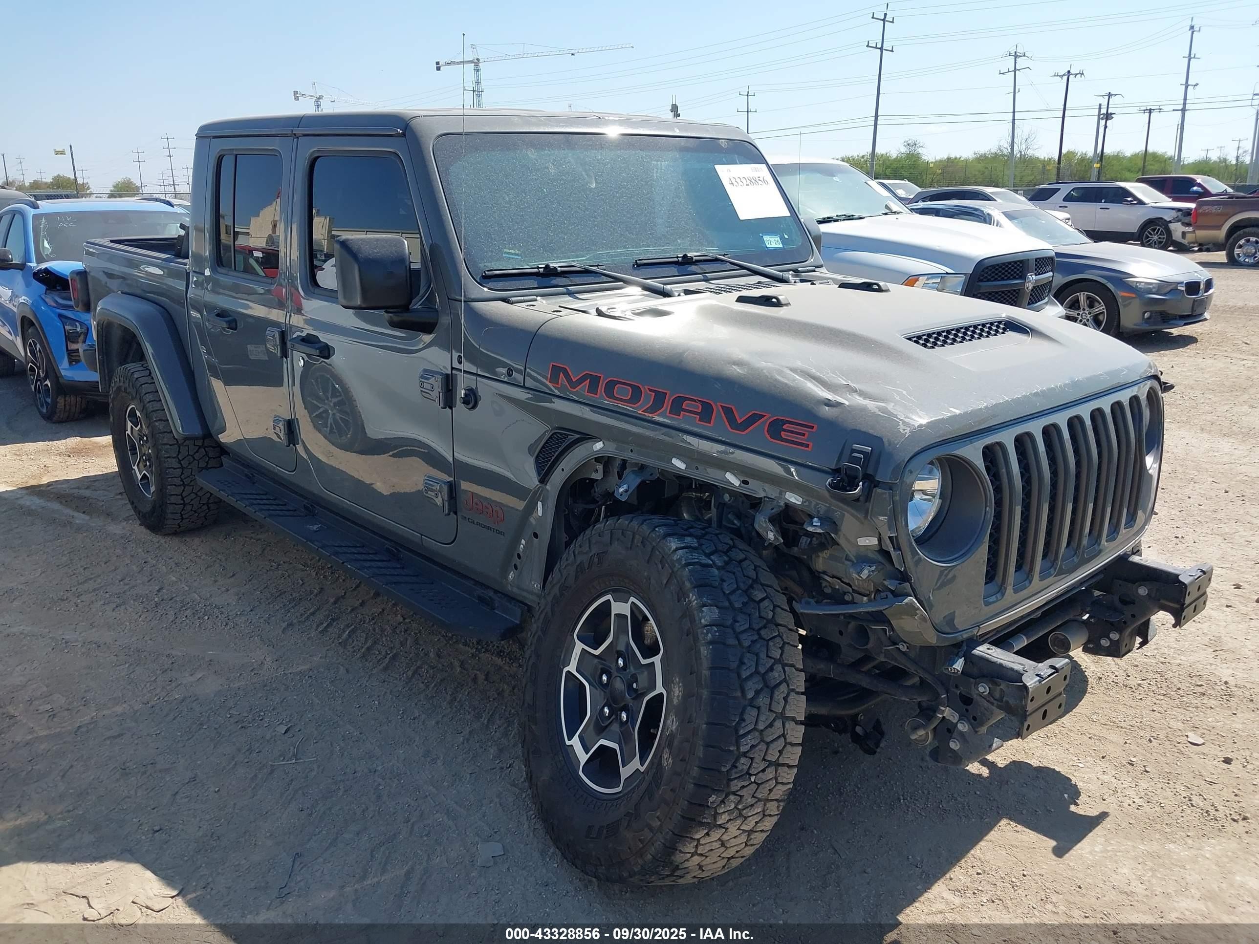 2023 Jeep Gladiator Mojave, VIN 1C6JJTEG8PL525221 — Front end